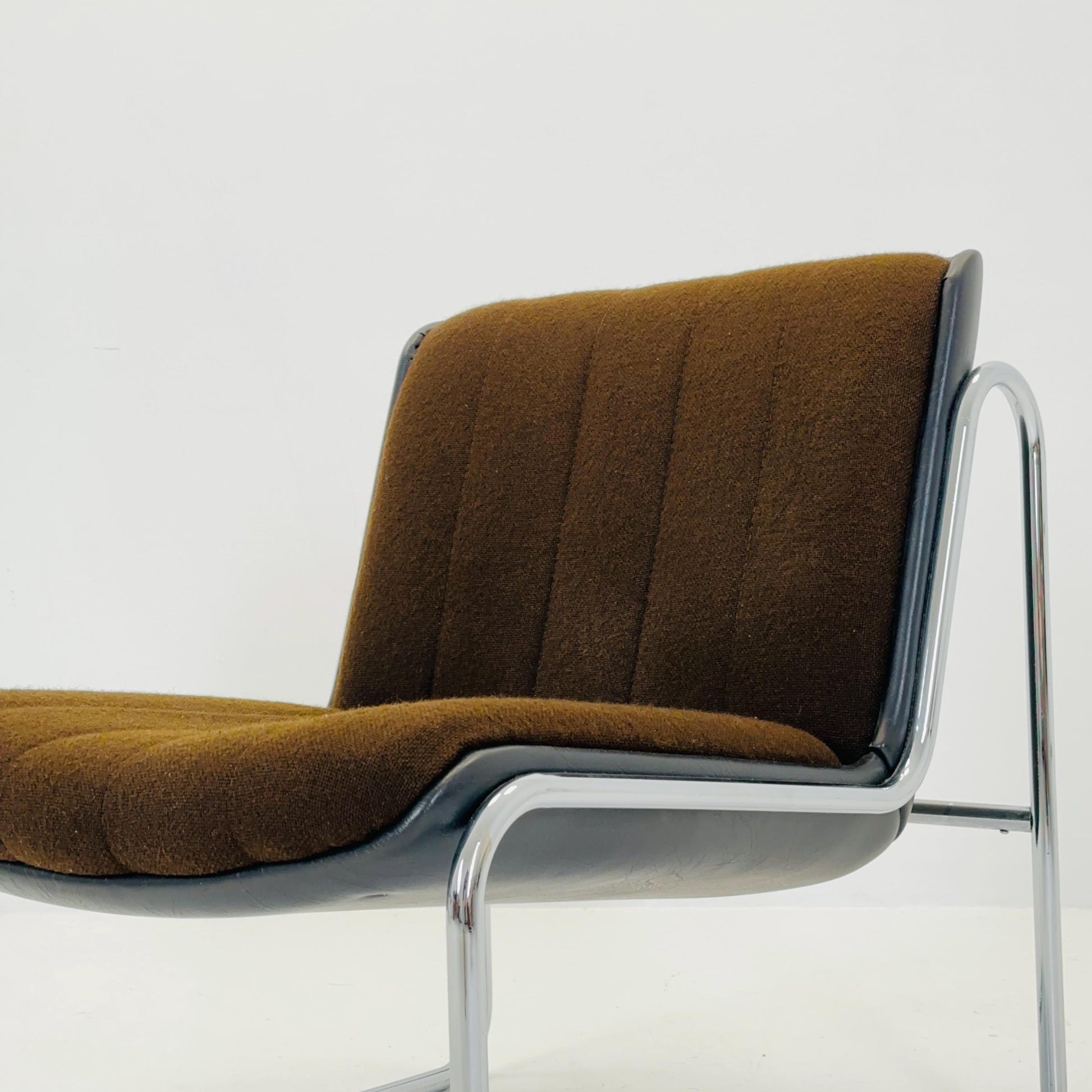 1 of 4 Iconic Mid-Century Modern “Sling” Lounge Chair by Peter Hoyte for Habitat, Italy 1980s