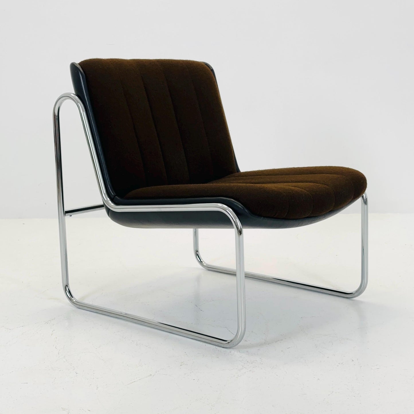 1 of 4 Iconic Mid-Century Modern “Sling” Lounge Chair by Peter Hoyte for Habitat, Italy 1980s