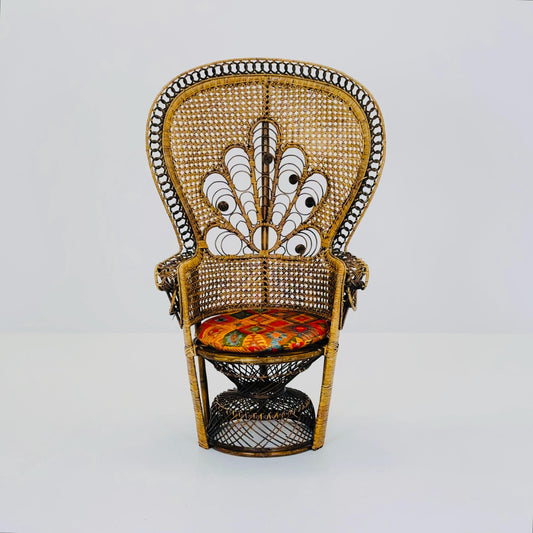 Mid century Classic Wicker Emmanuelle Peacock Chair 1960/70s