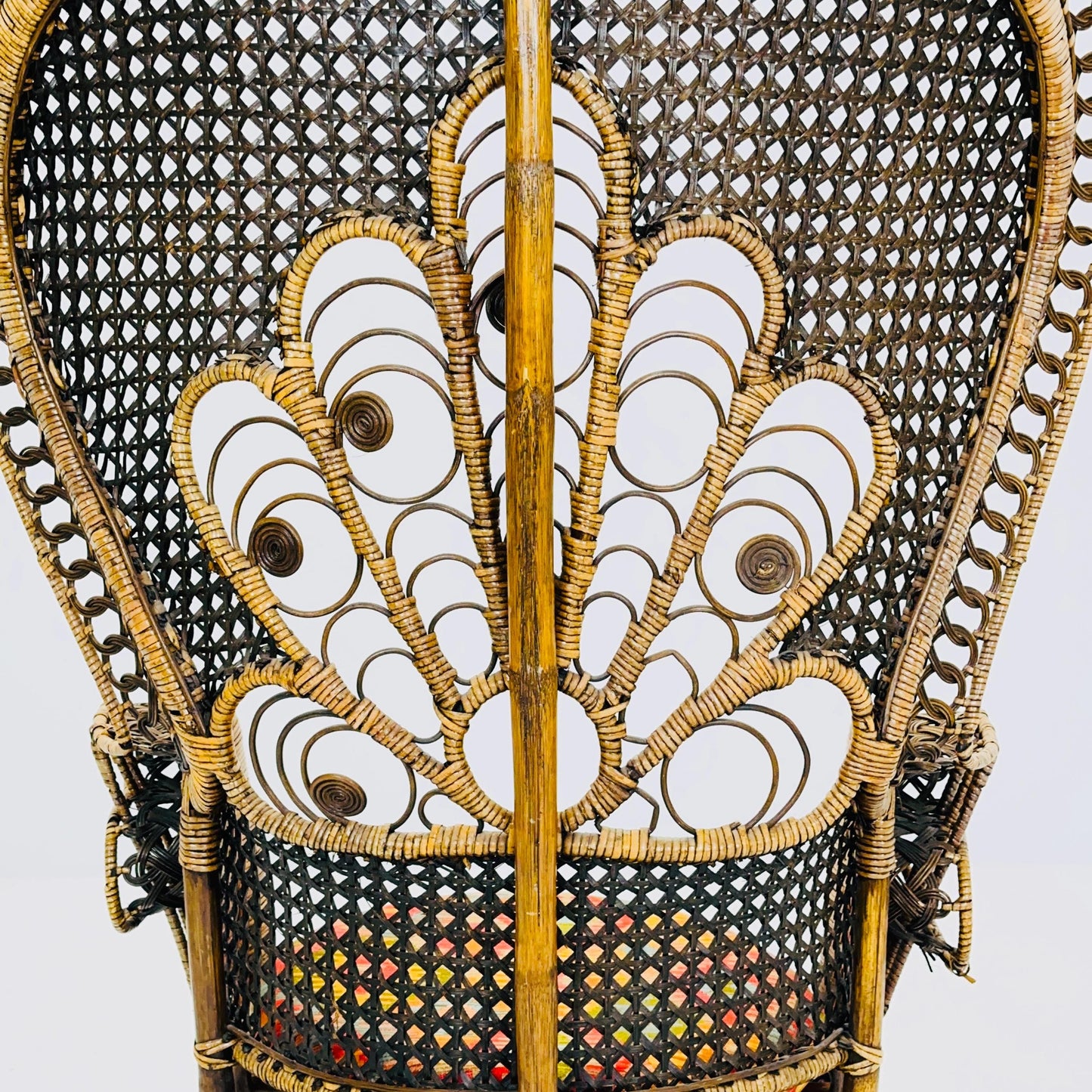 Mid century Classic Wicker Emmanuelle Peacock Chair 1960/70s