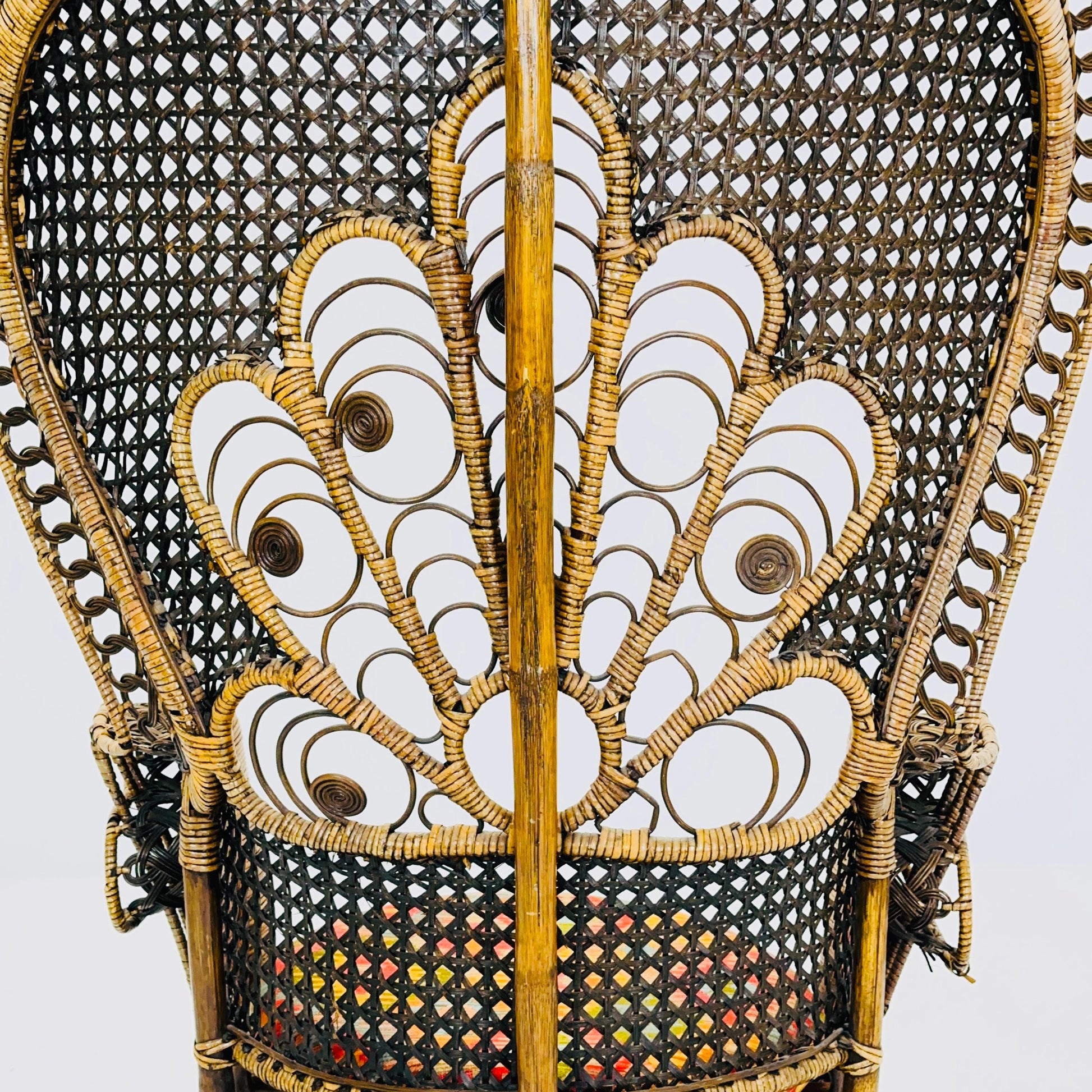 Mid century Classic Wicker Emmanuelle Peacock Chair 1960/70s