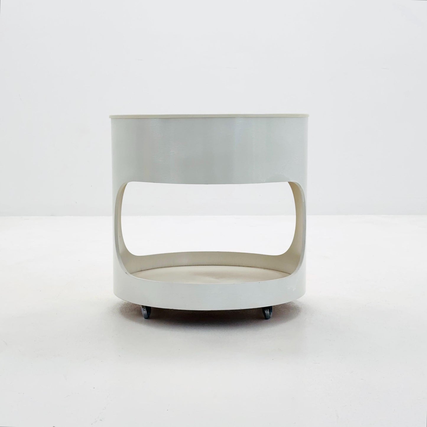 Space Age Luna Side Table 5124 by Opal Möbel, Germany 1970s – Vintage White Rolling Table, Mid-Century Modern