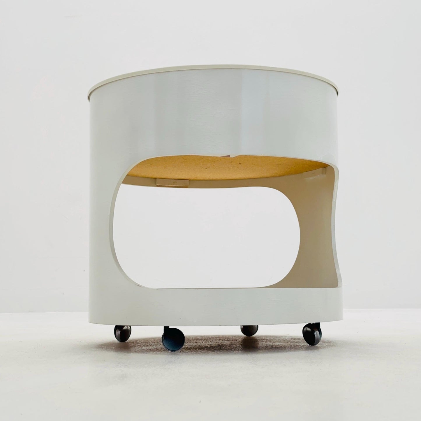 Space Age Luna Side Table 5124 by Opal Möbel, Germany 1970s – Vintage White Rolling Table, Mid-Century Modern