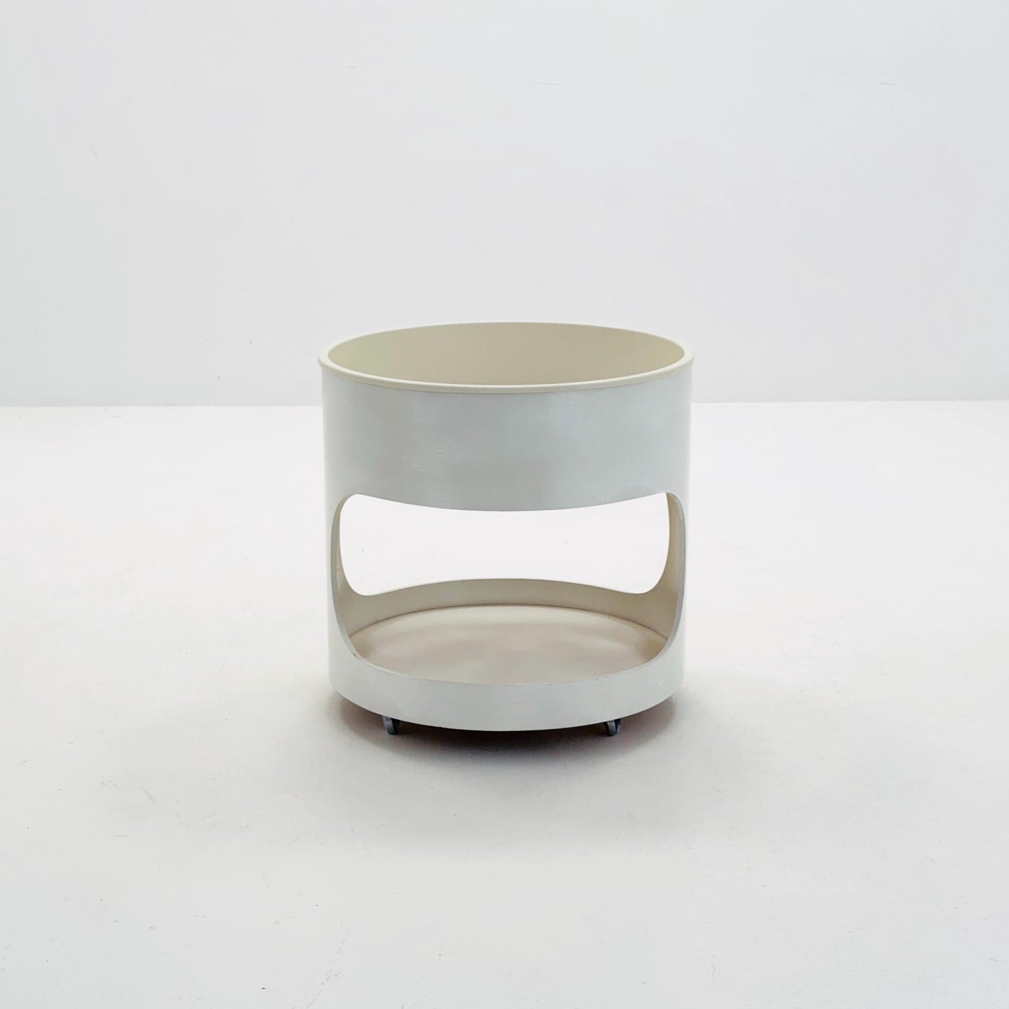 Space Age Luna Side Table 5124 by Opal Möbel, Germany 1970s – Vintage White Rolling Table, Mid-Century Modern