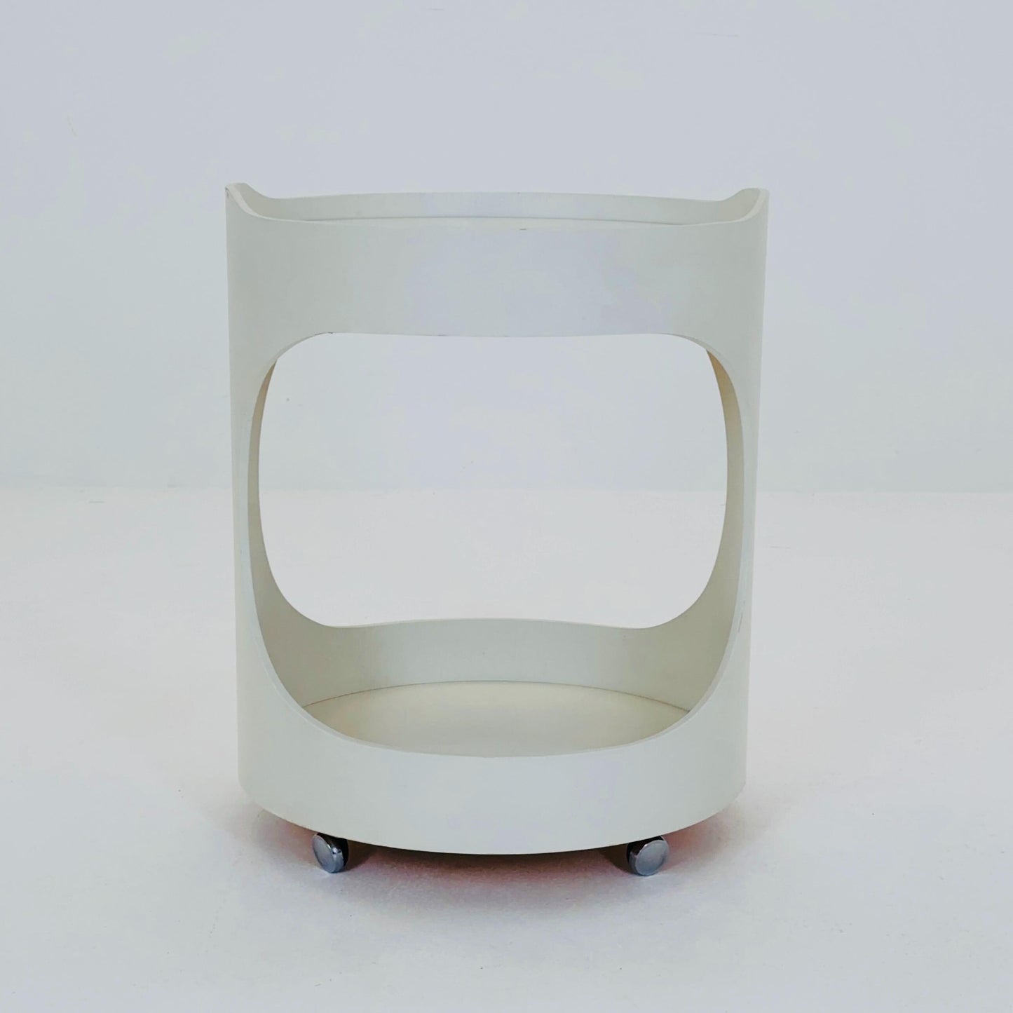 Space Age Luna Side Table 5124 by Opal Möbel, Germany 1970s – Vintage White Rolling Table, Mid-Century Modern