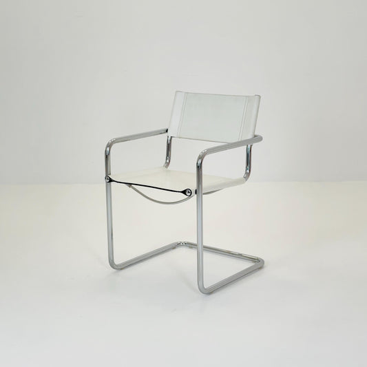 Mid century B34 Matteo Grassi Mg5 white leather cantilever chair by Mart Stam italy 1980s