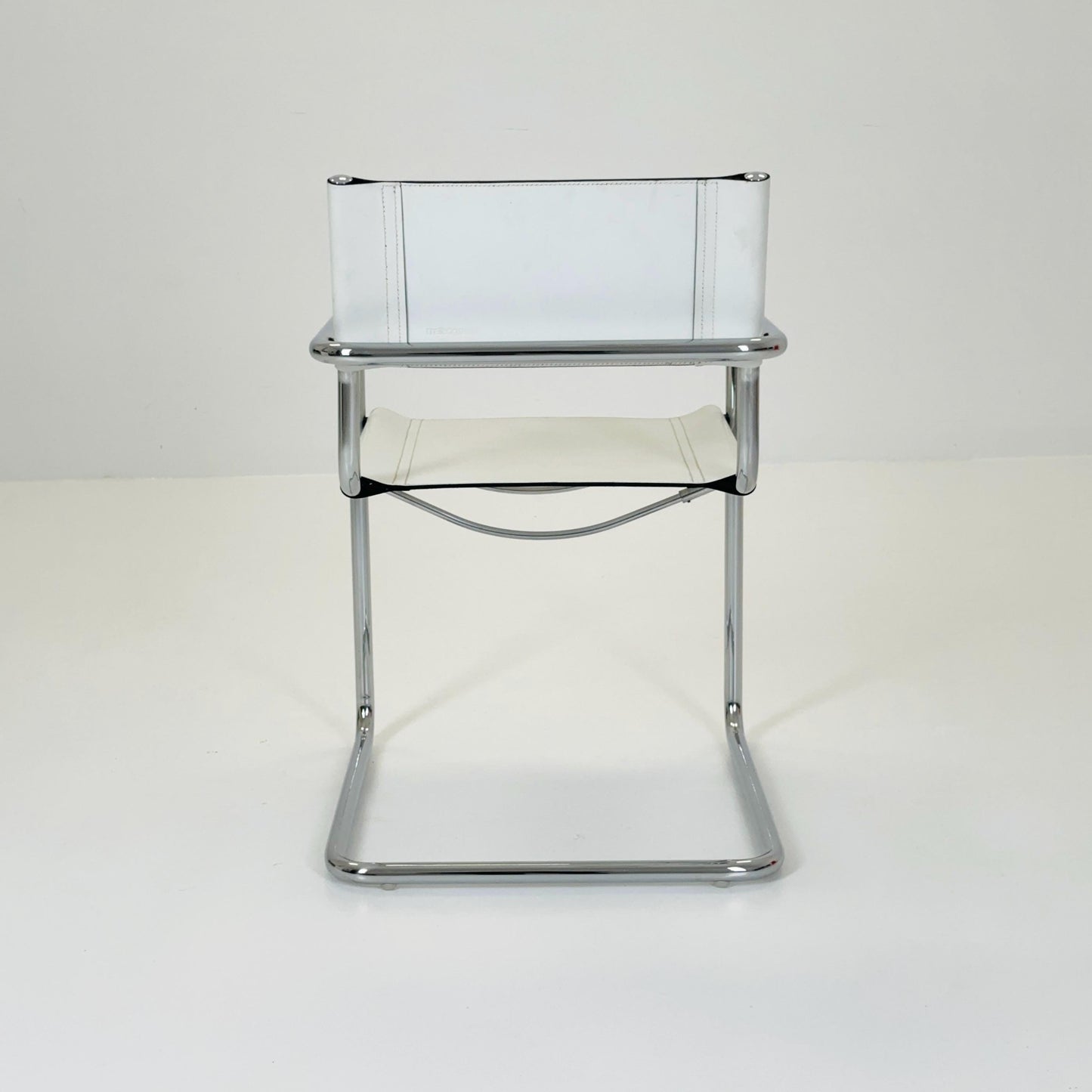 Mid century B34 Matteo Grassi Mg5 white leather cantilever chair by Mart Stam italy 1980s