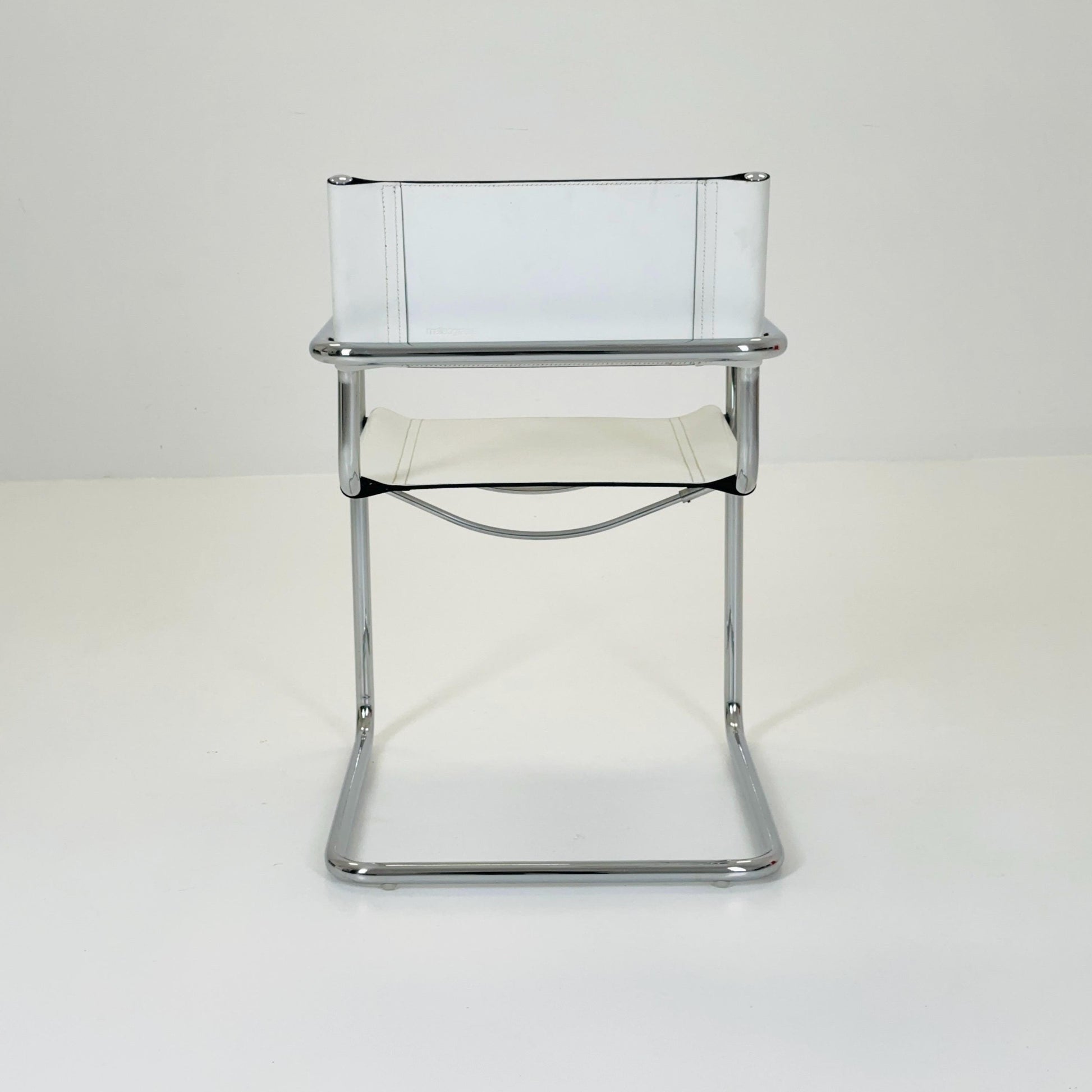 Mid century B34 Matteo Grassi Mg5 white leather cantilever chair by Mart Stam italy 1980s