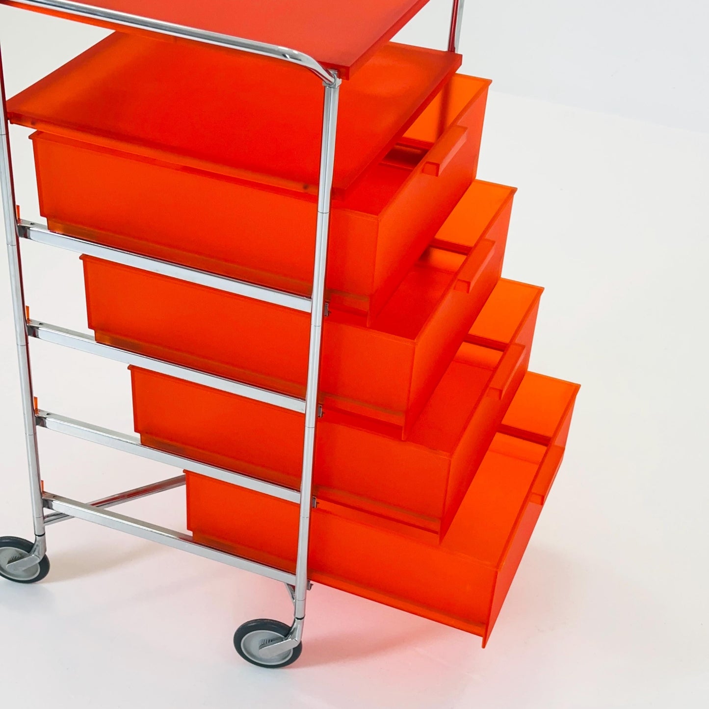 Design Kartell “Mobil” Storage Unit in Orange PMMA & Chrome – Antonio Citterio,for Kartell Italy 1990s