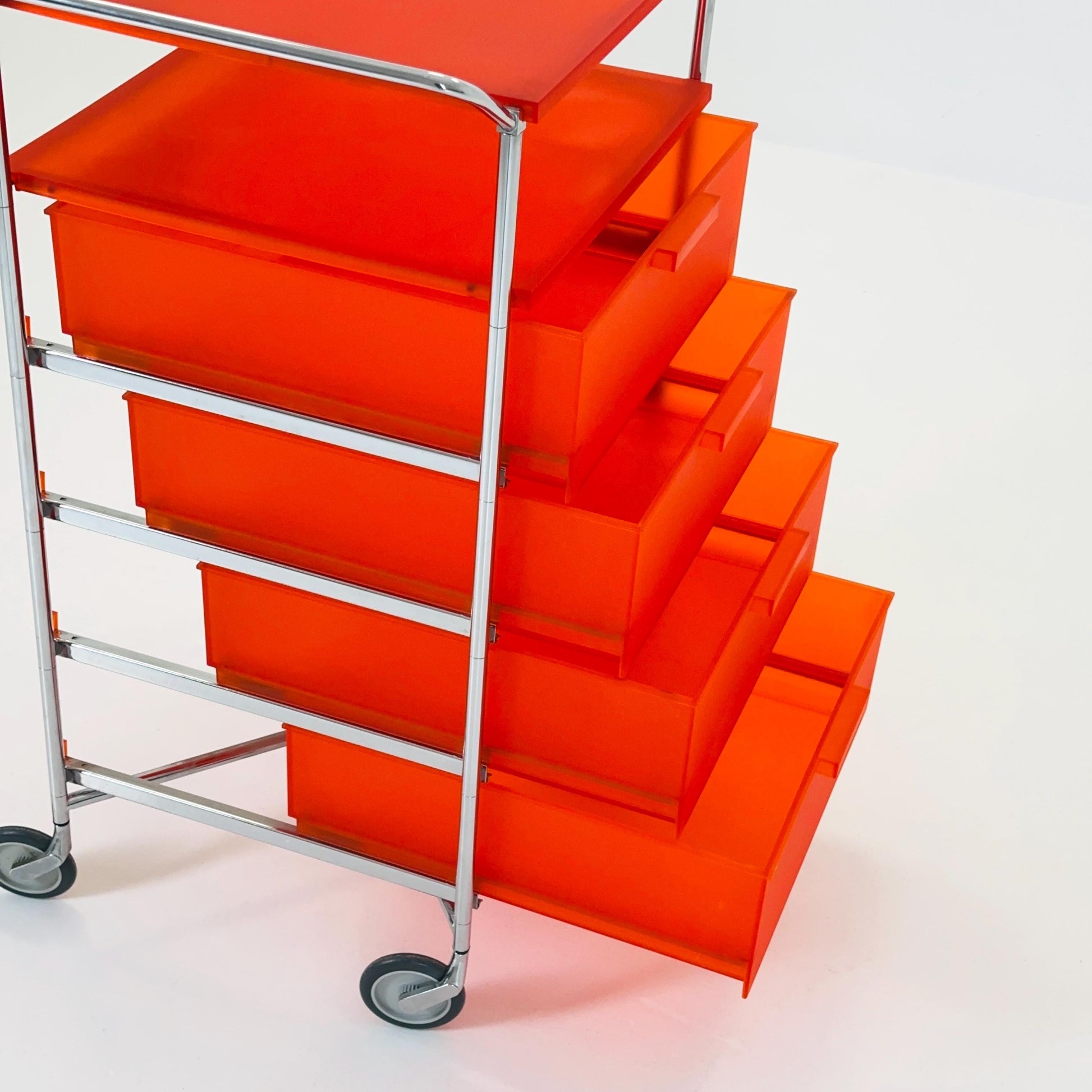 Design Kartell “Mobil” Storage Unit in Orange PMMA & Chrome – Antonio Citterio,for Kartell Italy 1990s