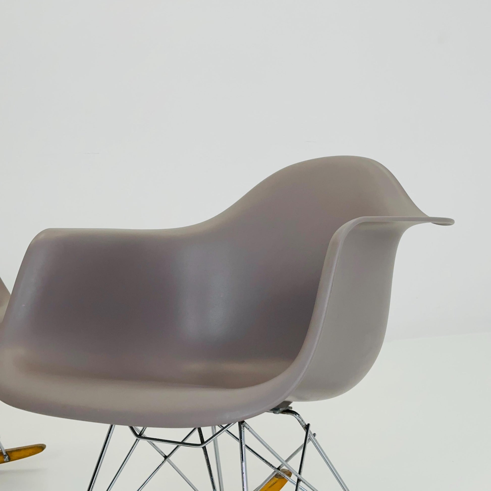 1 of 2 Mcm Designer Eames RAR Rocking Chair by Charles & Ray Eames – Vitra Germany, 2000s