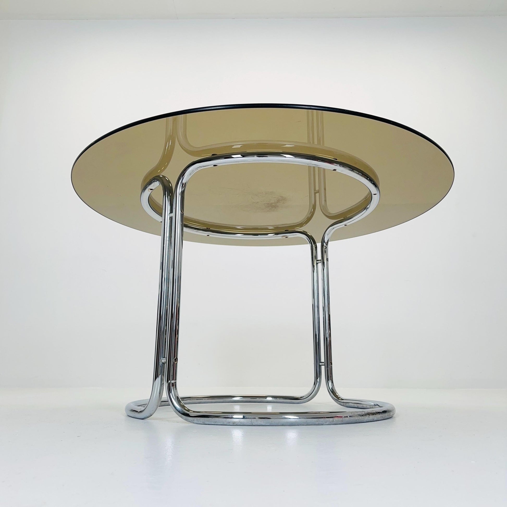 Mid-Century Modern Italian Dining Table by Giotto Stoppino, 1980s – Smoked Glass Top & Chrome Base