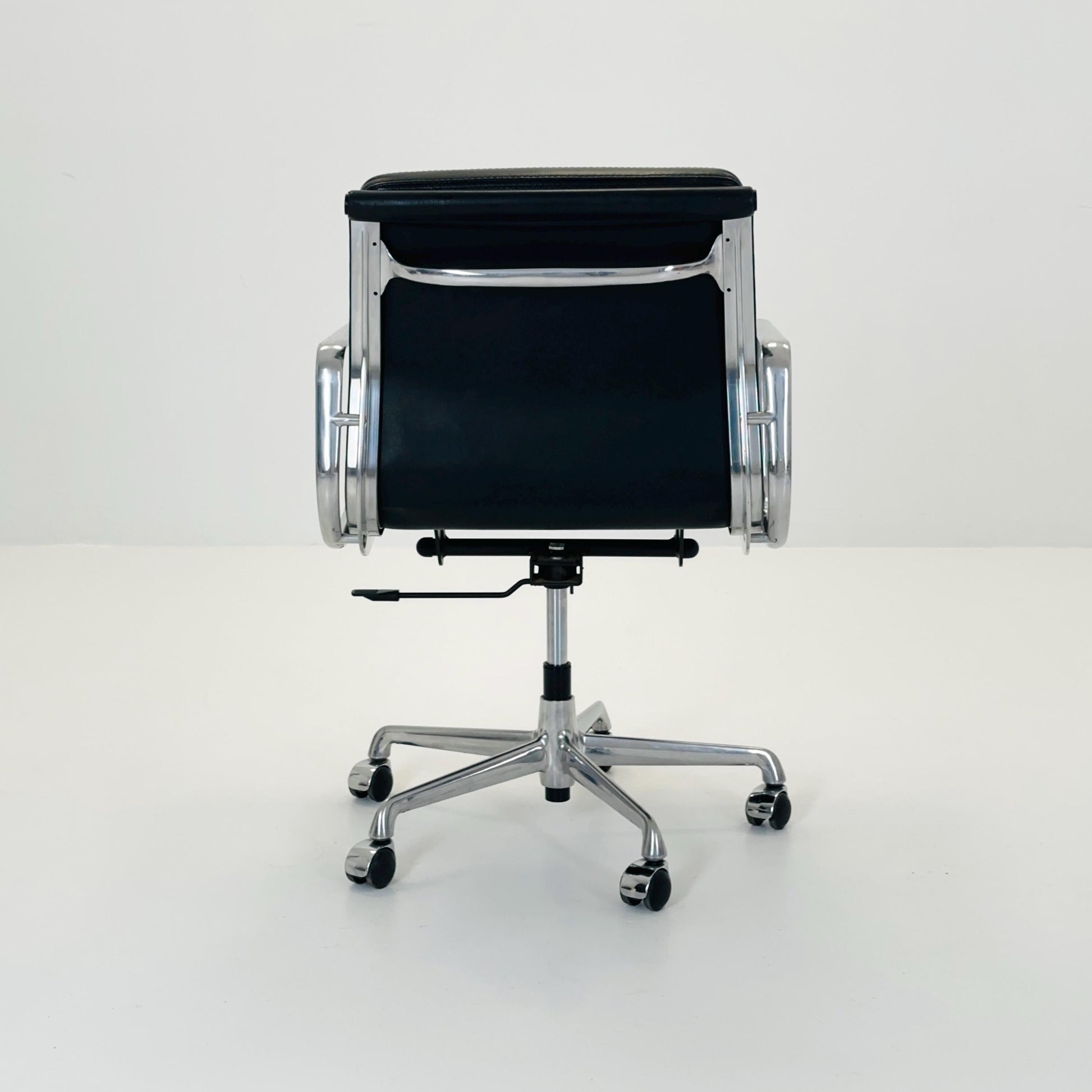 Mid-Century design style Executive Desk Chair – Swivel Office – Black Faux Leather & Chrome – Italy 2000s