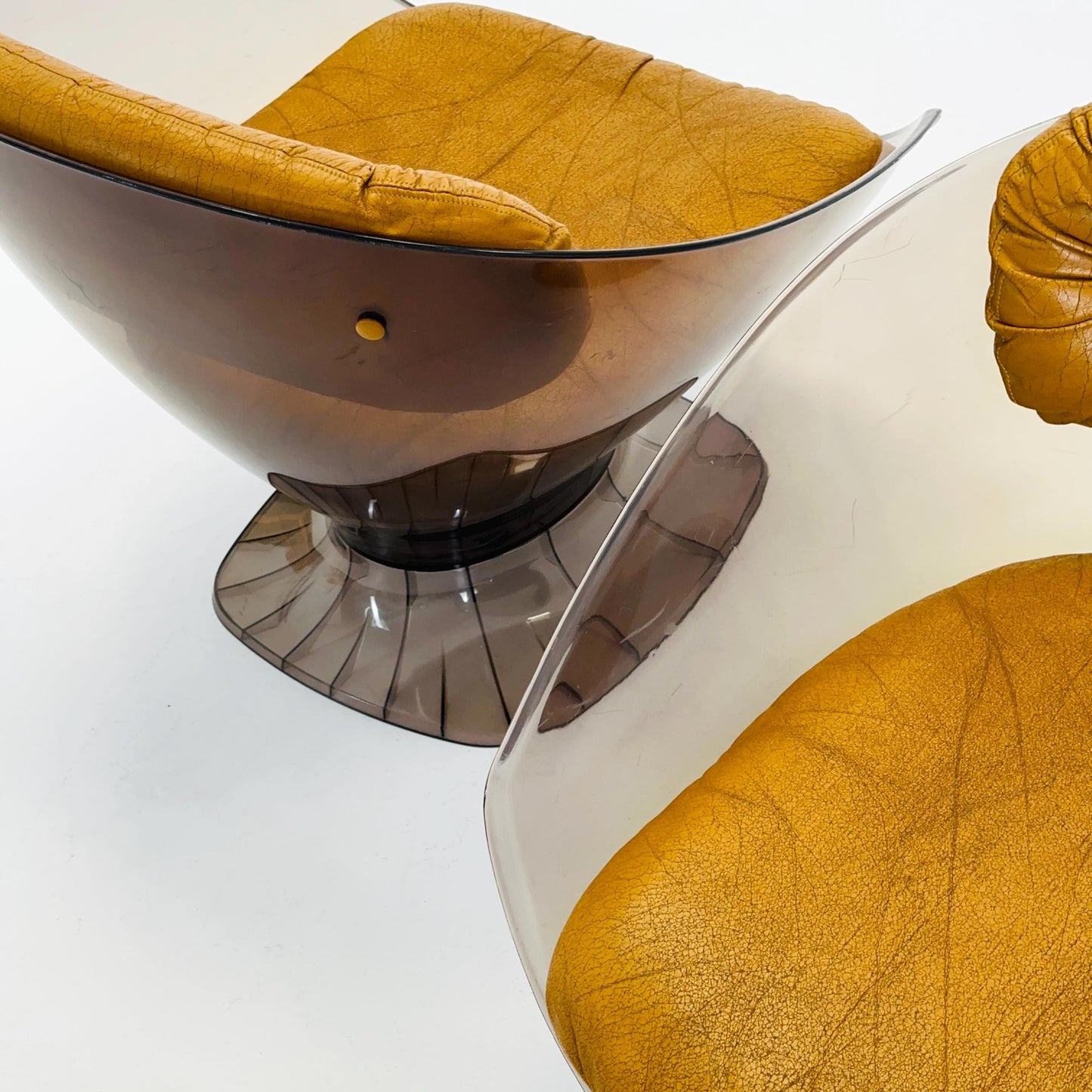 Pair of Space Age Lucite Pod Lounge Chairs by Raphaël Raffel, France 1970s – Smoked Acrylic & Leather