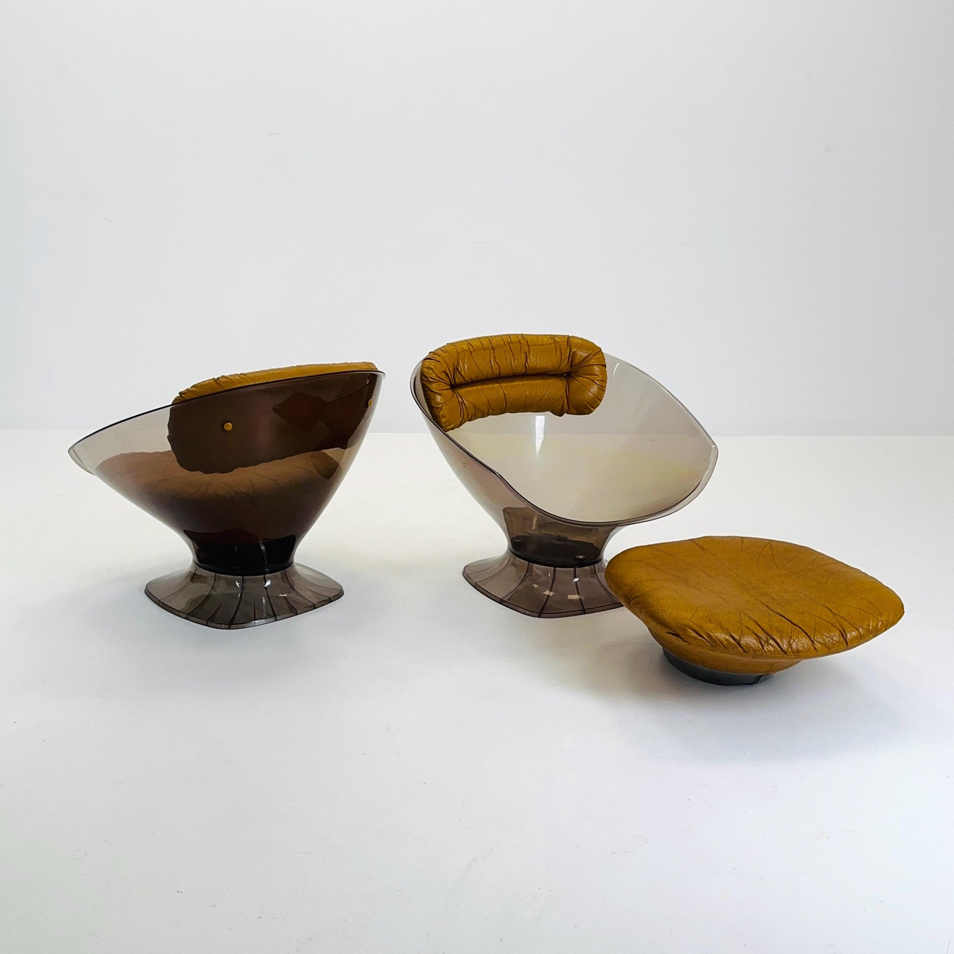 Pair of Space Age Lucite Pod Lounge Chairs by Raphaël Raffel, France 1970s – Smoked Acrylic & Leather