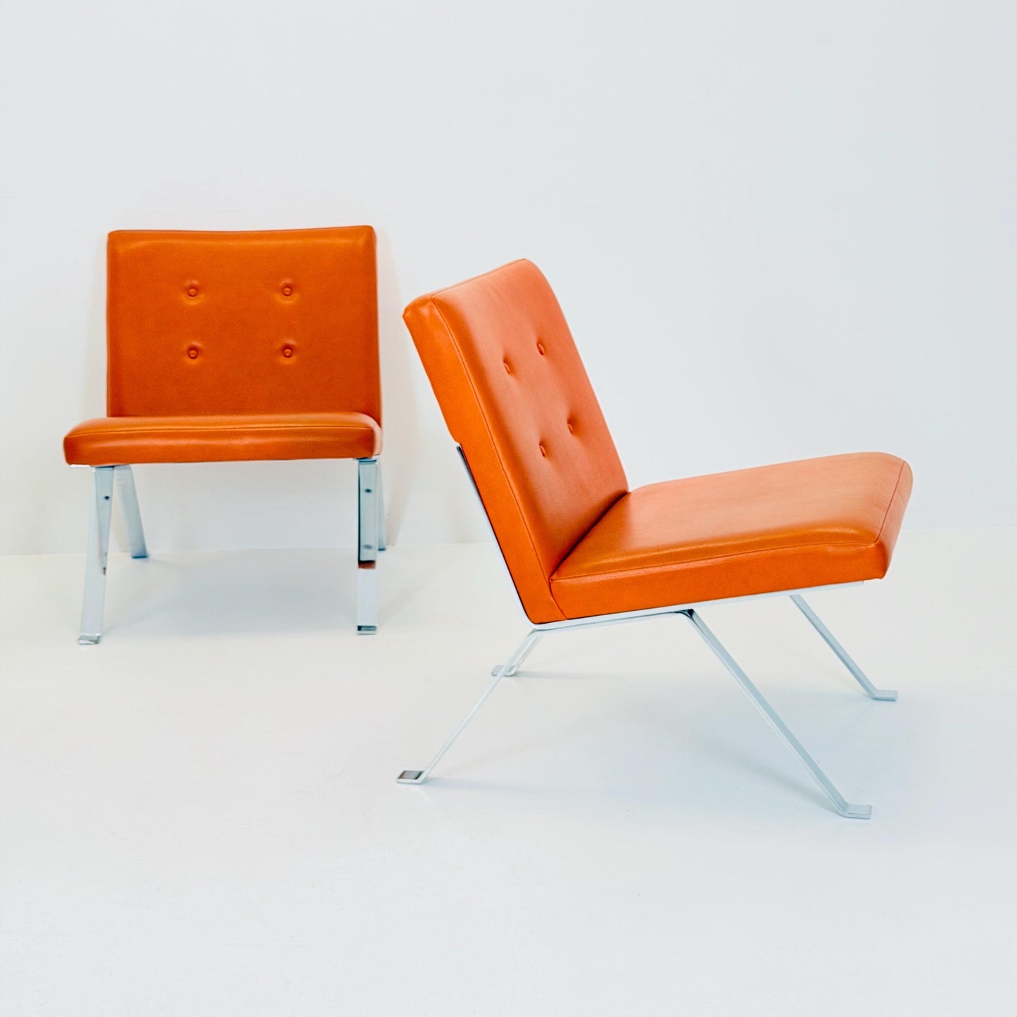 1 of 3 Mid century leather lounge Euro M1600 chair by Hans Eichenberger for Girsberger - 1960s Switzerland