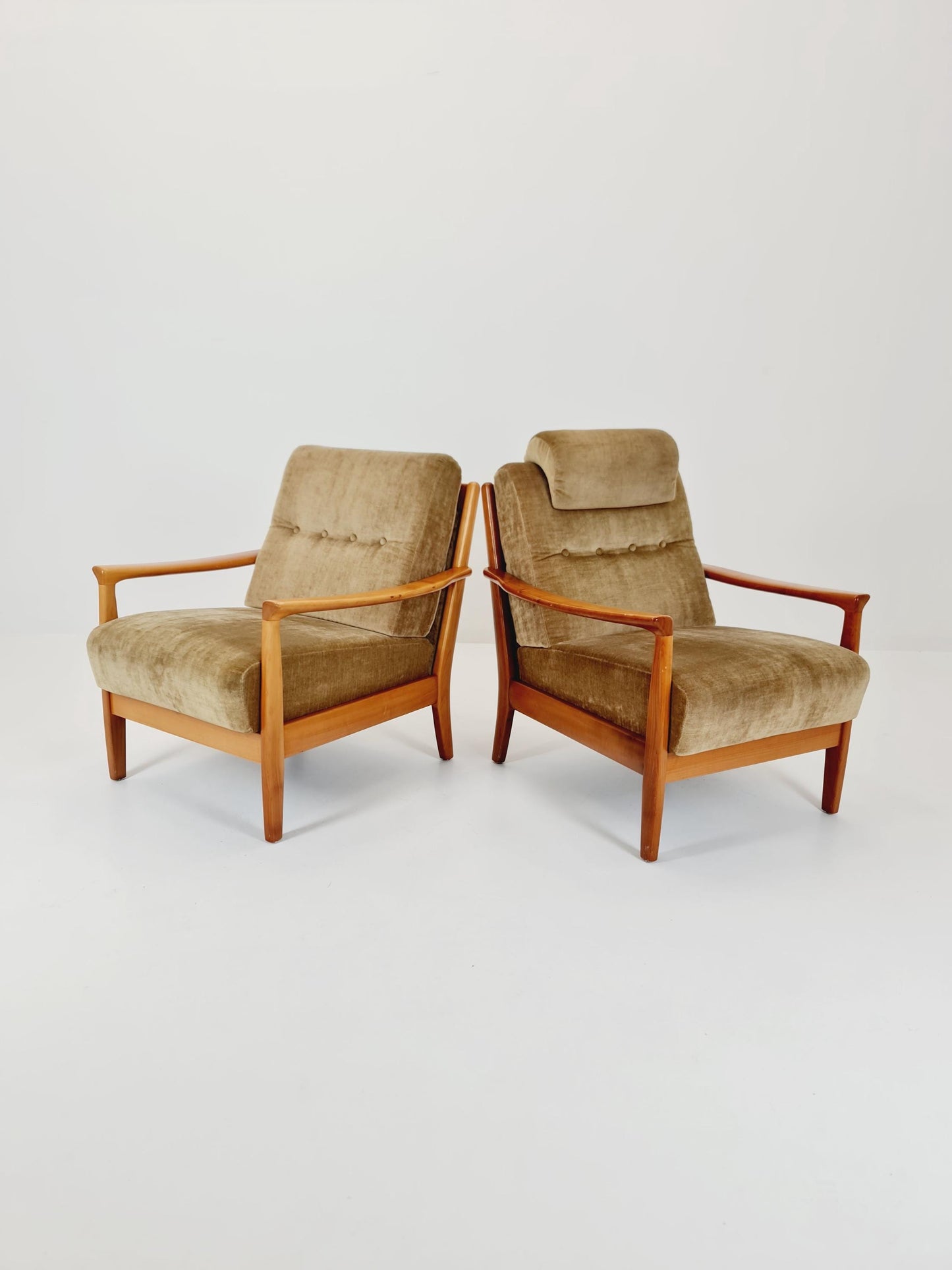 Mid-century pair of German lounge armchair, 1960s