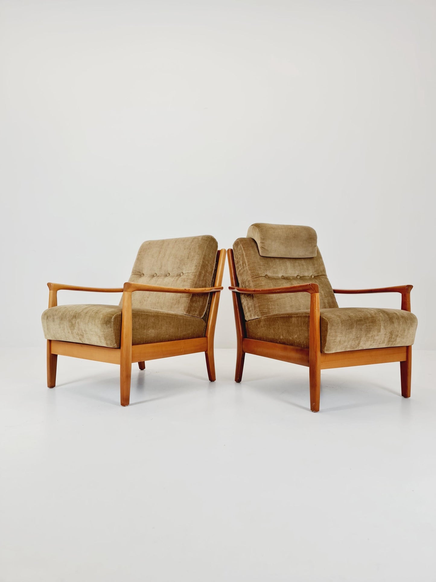 Mid-century pair of German lounge armchair, 1960s
