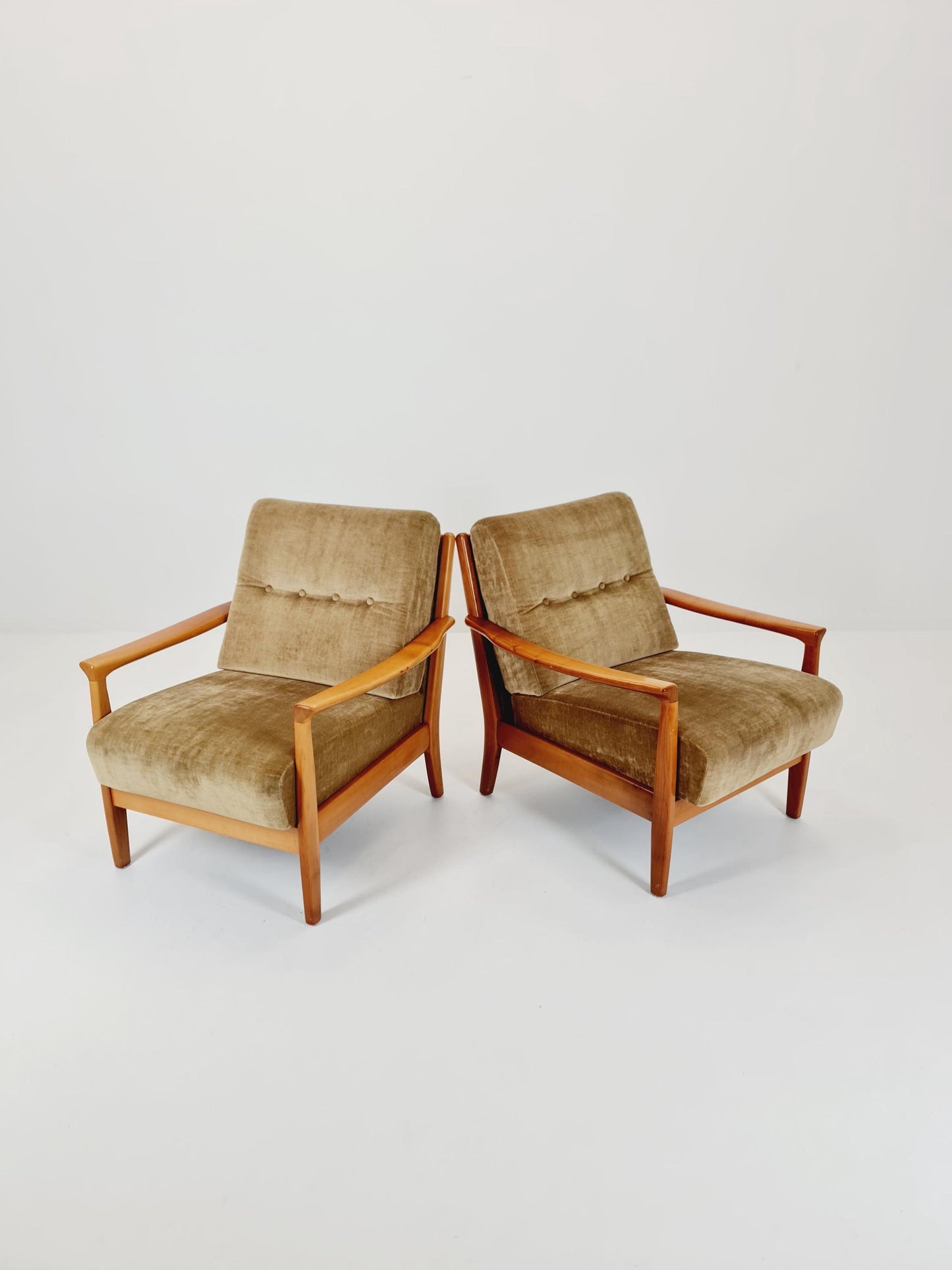 Mid-century pair of German lounge armchair, 1960s