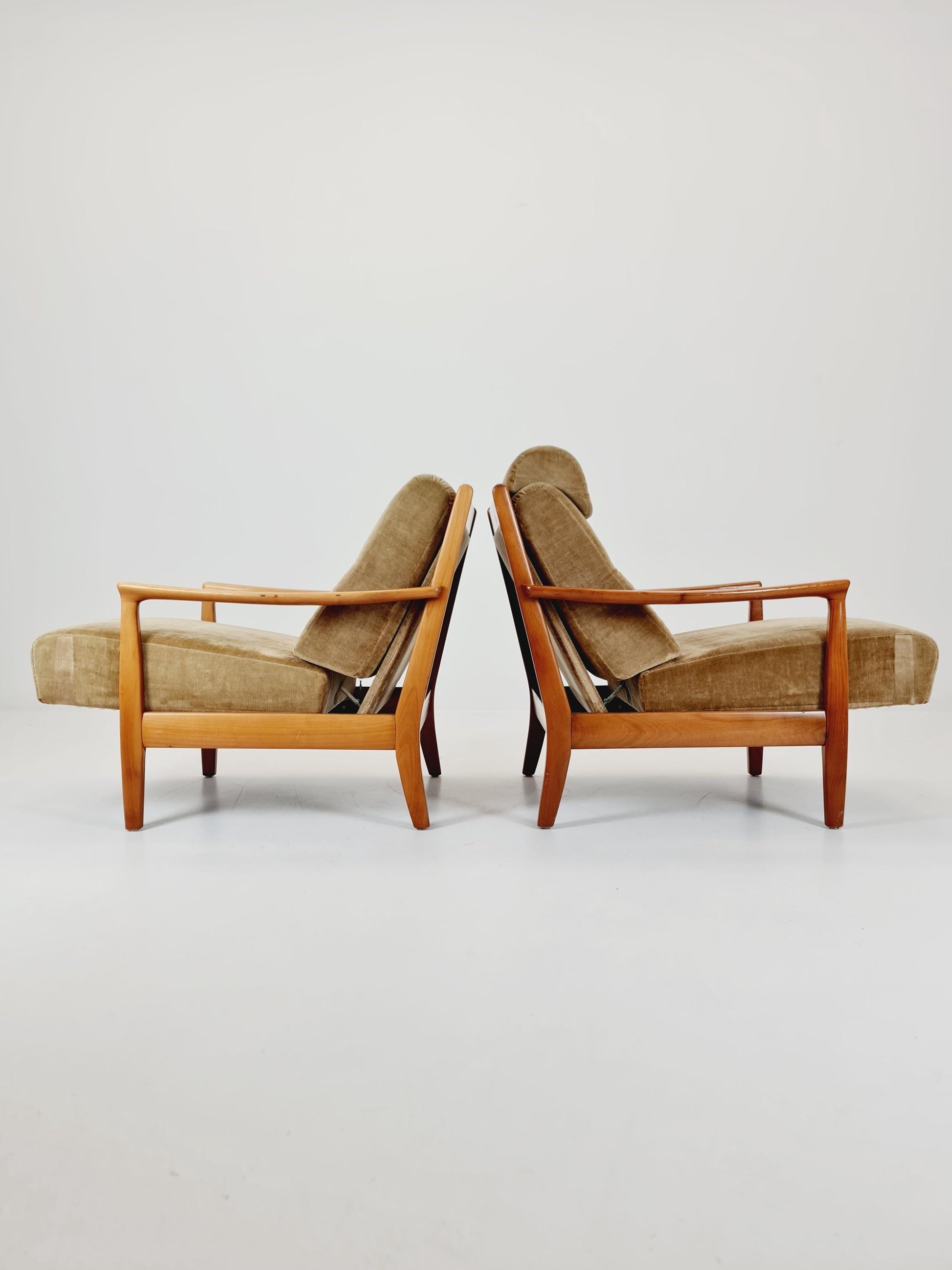 Mid-century pair of German lounge armchair, 1960s