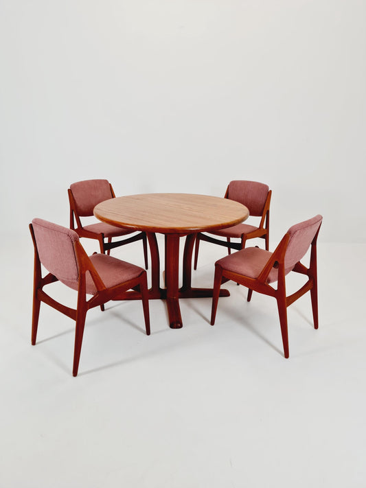 Mid Century Dansih Teak chairs by Arne Vodder Modell "ELLA" , 1960s Set of 4