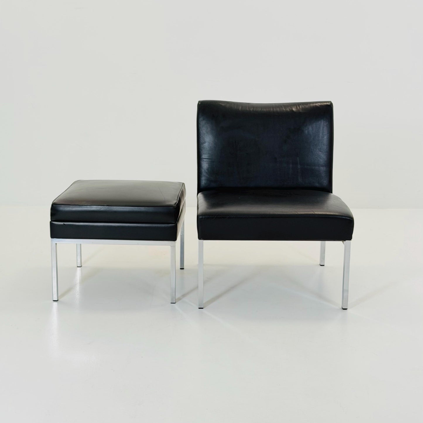 Mid century black leather Bauhaus Lounge chair and ottoman 1980s Thonet