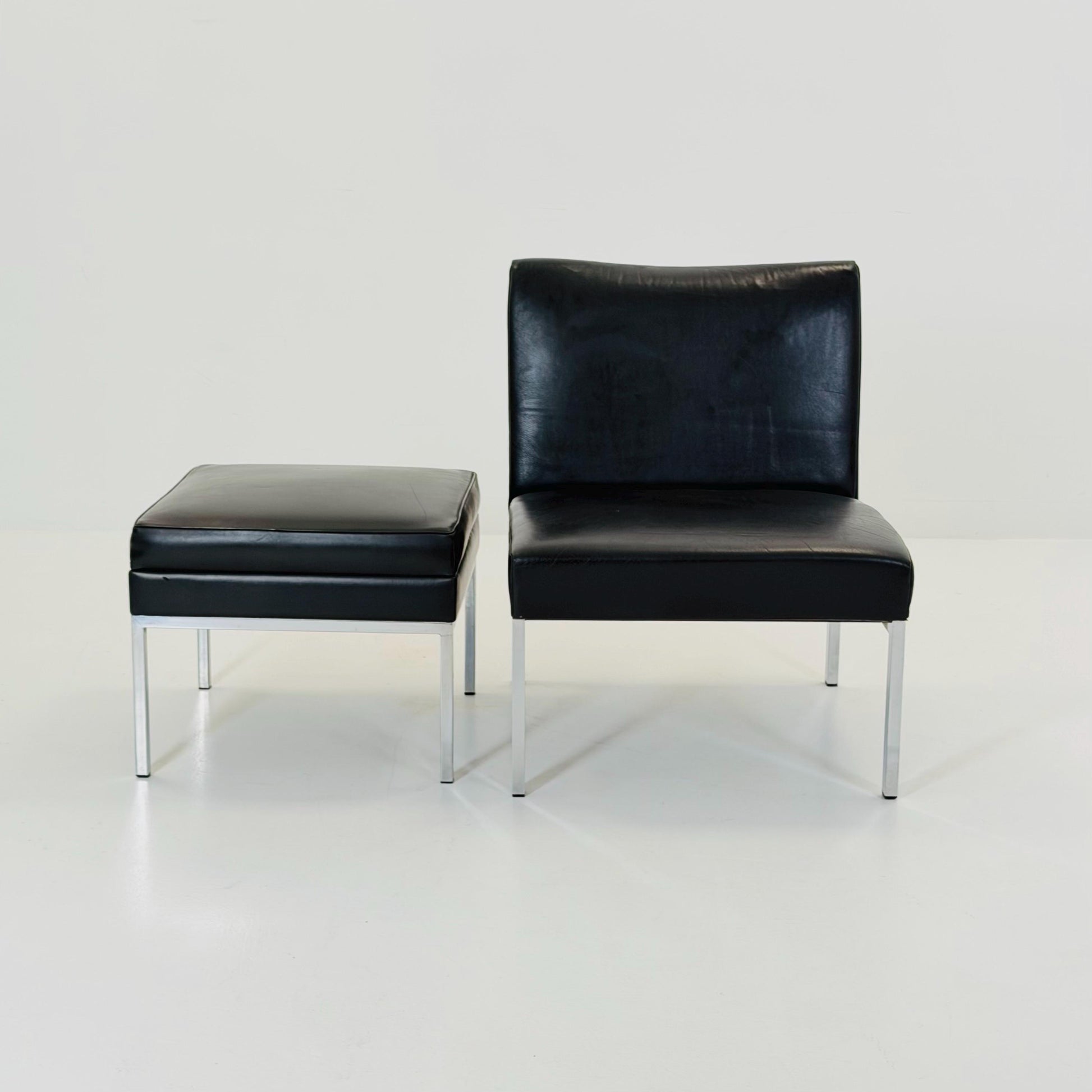 Mid century black leather Bauhaus Lounge chair and ottoman 1980s Thonet