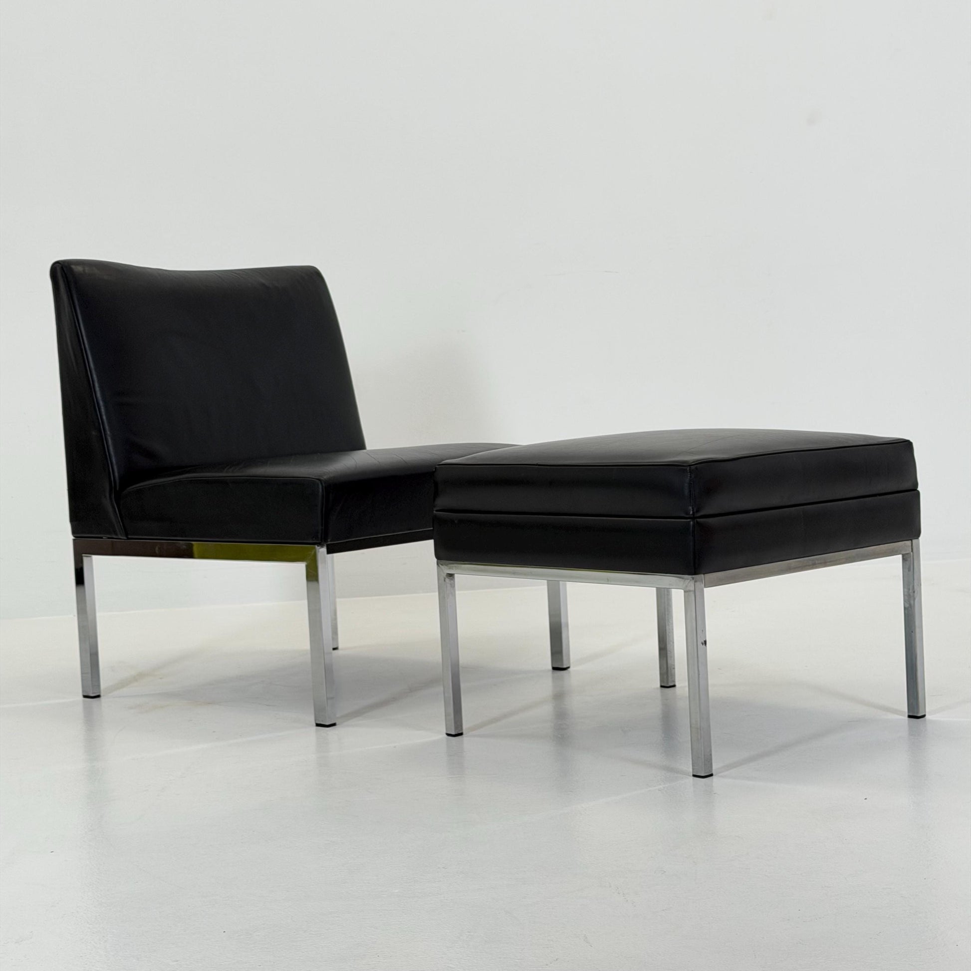 Mid century black leather Bauhaus Lounge chair and ottoman 1980s Thonet