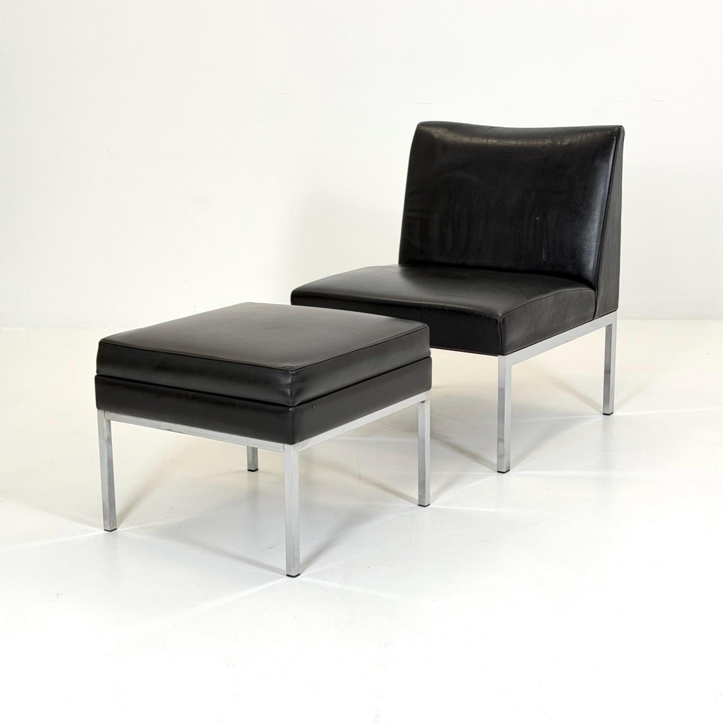 Mid century black leather Bauhaus Lounge chair and ottoman 1980s Thonet