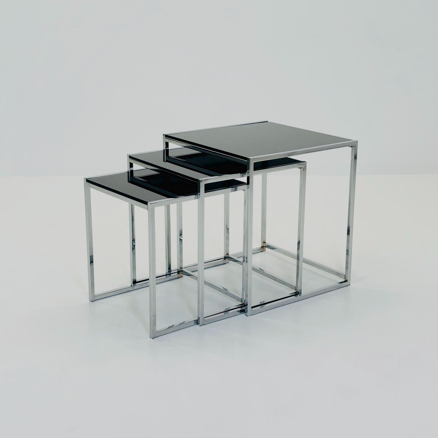 Set of 3 Italian Postmodern Nesting Tables, Black Glass & Chrome Coffee Tables, Milo Baughman Style, 1980s Italy