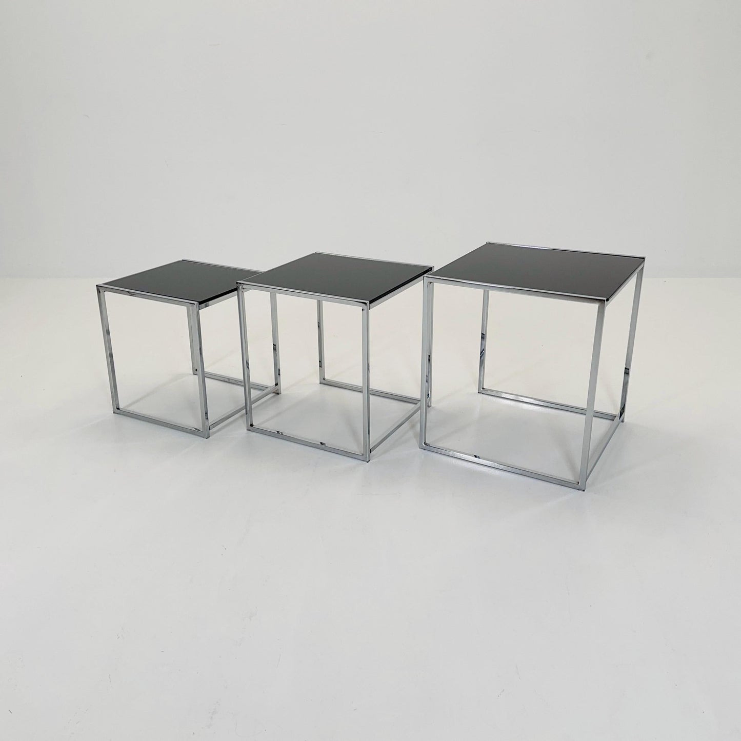 Set of 3 Italian Postmodern Nesting Tables, Black Glass & Chrome Coffee Tables, Milo Baughman Style, 1980s Italy