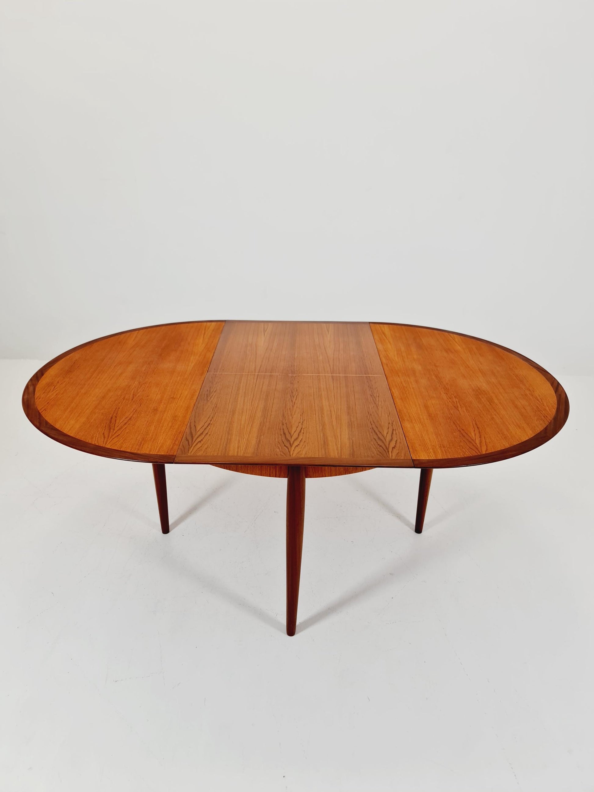 Round German Teak & Walnut Dining Table from Lübke, 1960s