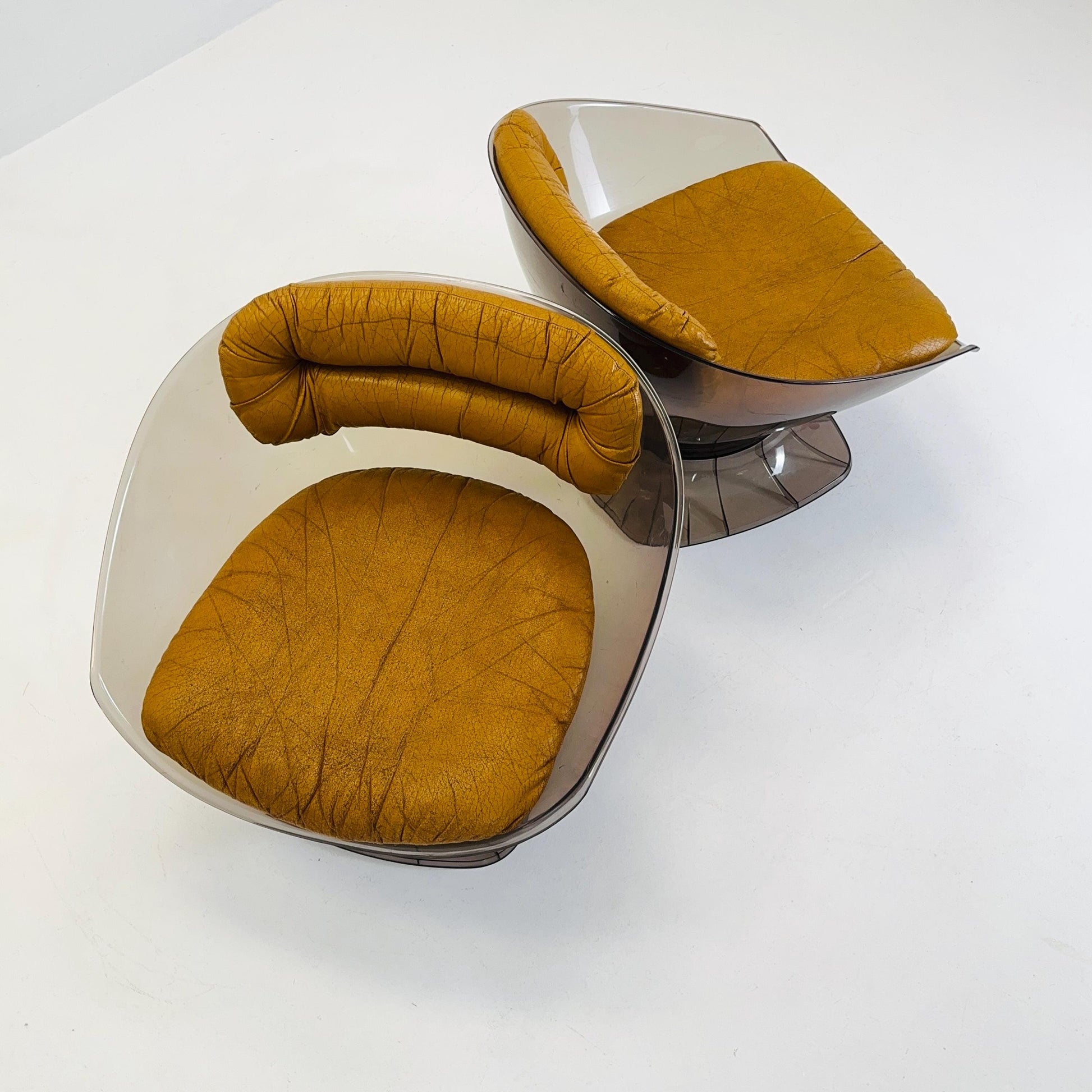 Pair of Space Age Lucite Pod Lounge Chairs by Raphaël Raffel, France 1970s – Smoked Acrylic & Leather