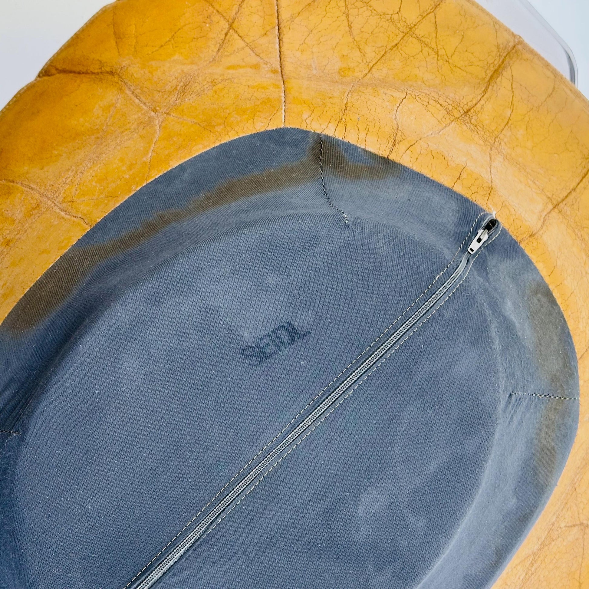 Pair of Space Age Lucite Pod Lounge Chairs by Raphaël Raffel, France 1970s – Smoked Acrylic & Leather