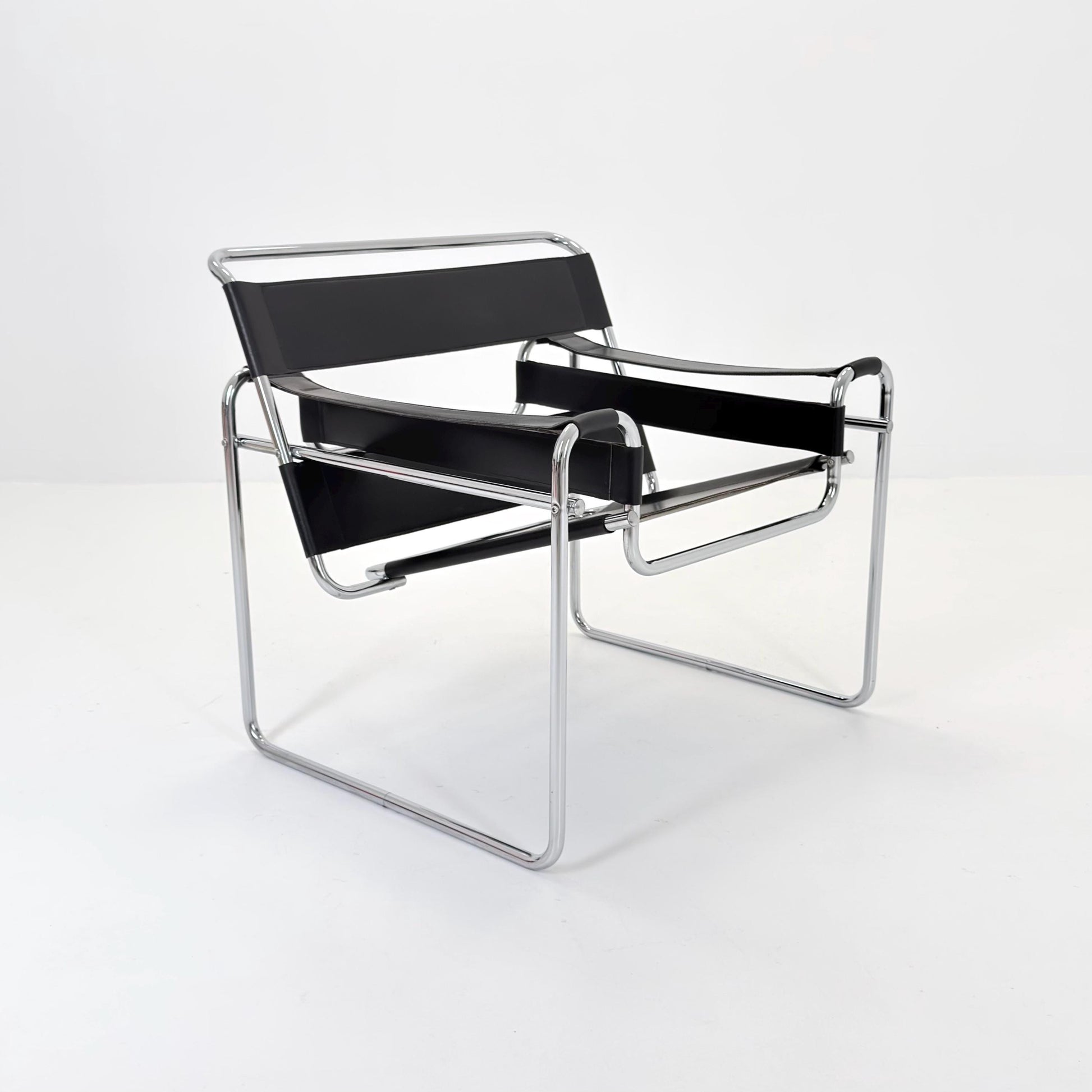Mid century black B3 armchair WASSILY by Marcel Brauer, 1990s Italy