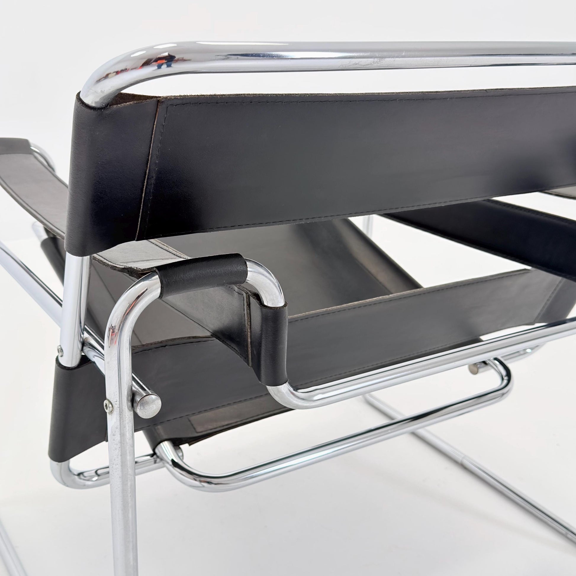 Mid century black B3 armchair WASSILY by Marcel Brauer, 1990s Italy