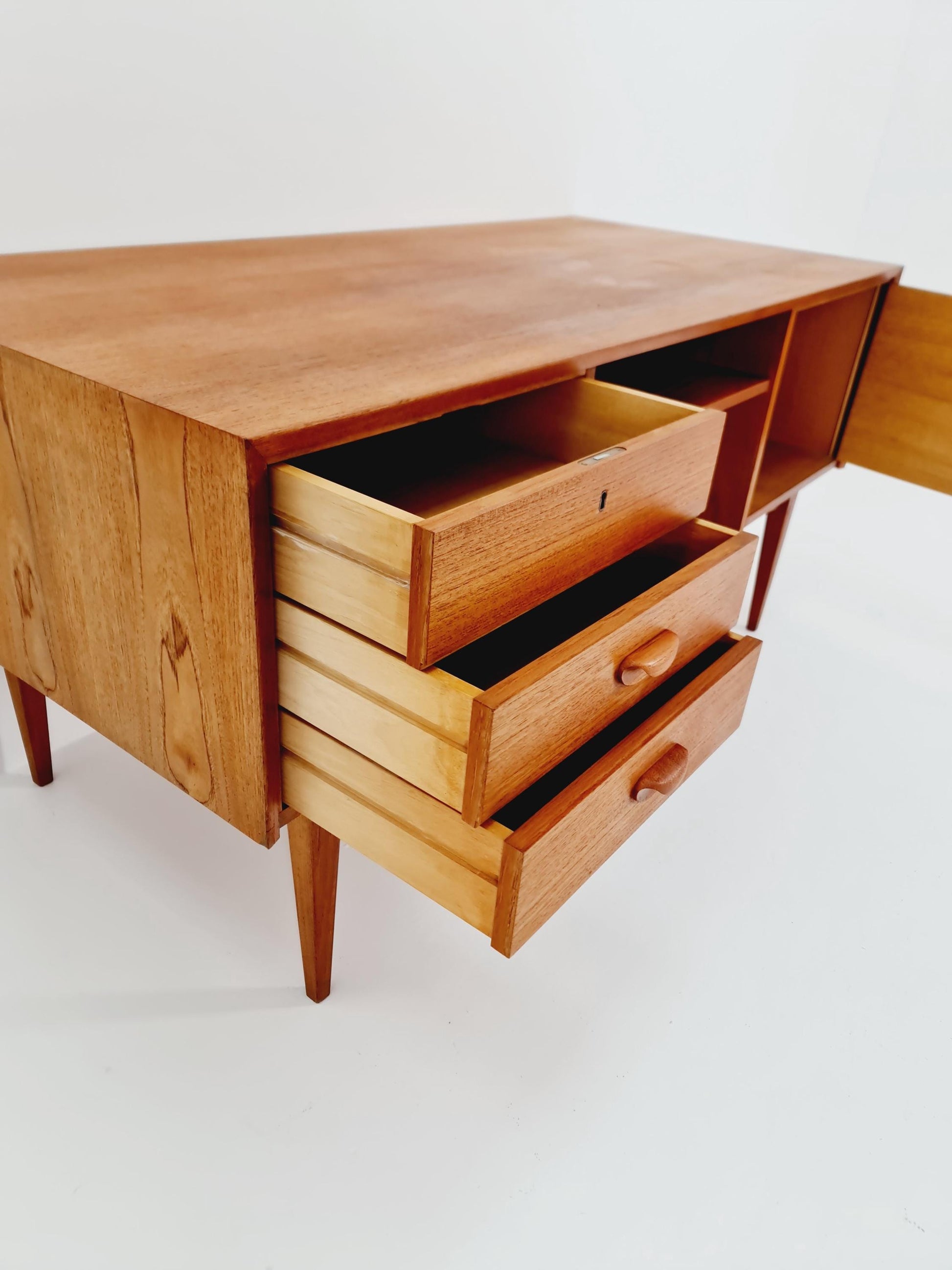 German teak desk by Hilker for Omnia, 1960s