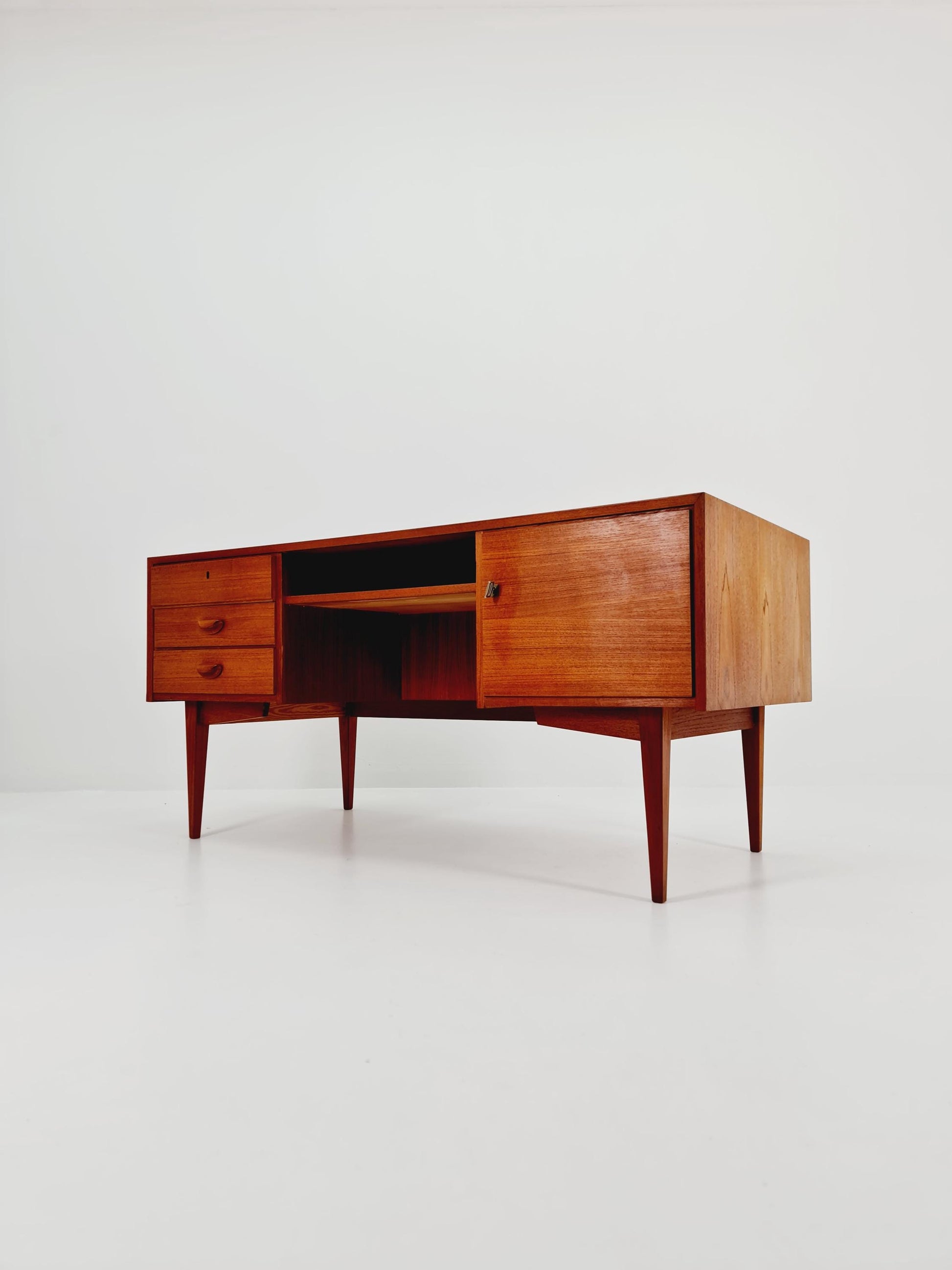 German teak desk by Hilker for Omnia, 1960s