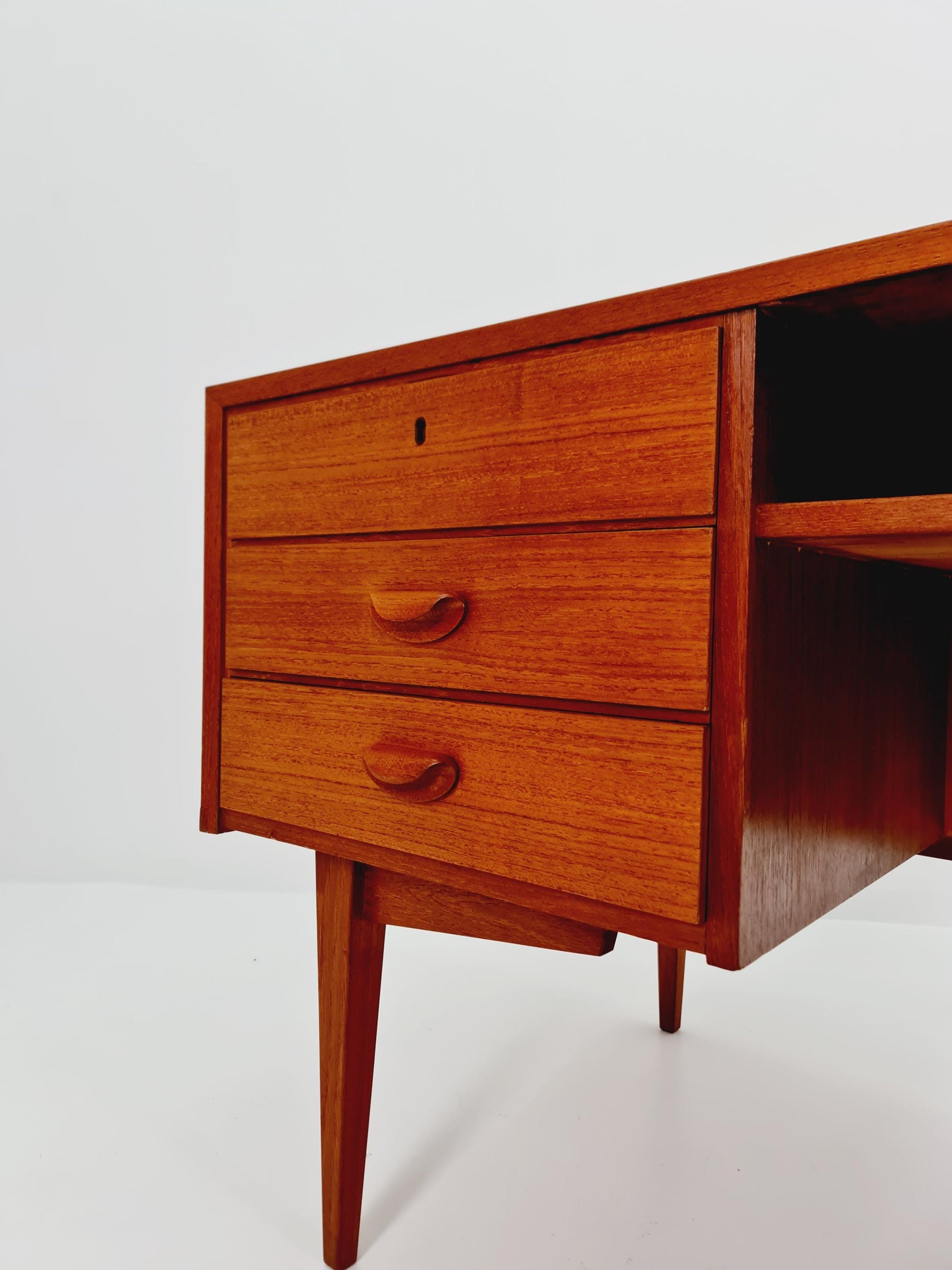German teak desk by Hilker for Omnia, 1960s