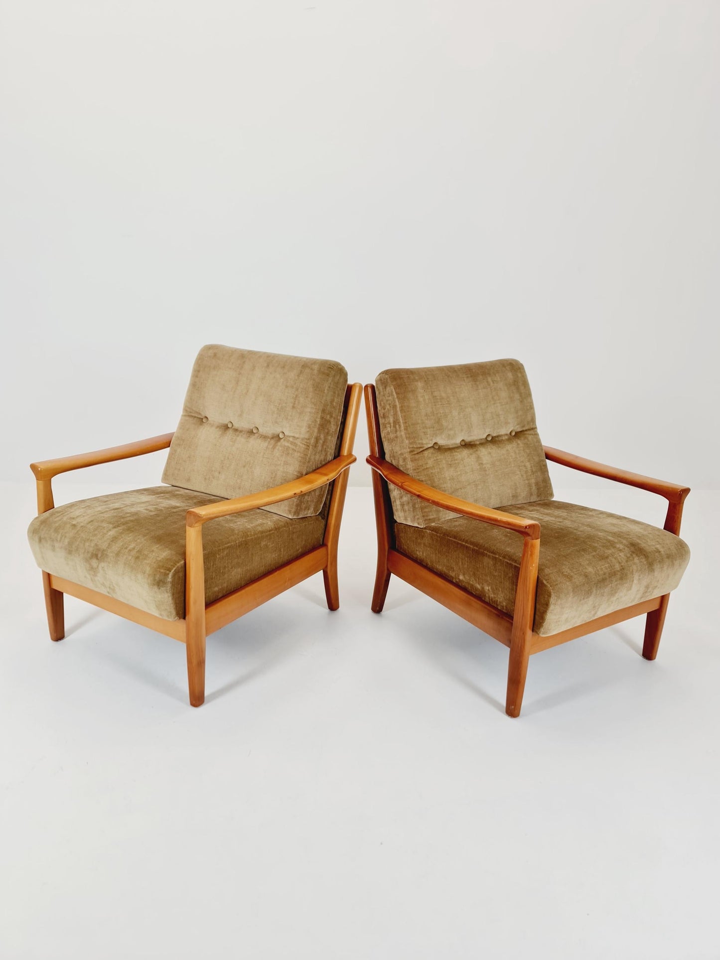 Mid-century pair of German lounge armchair, 1960s
