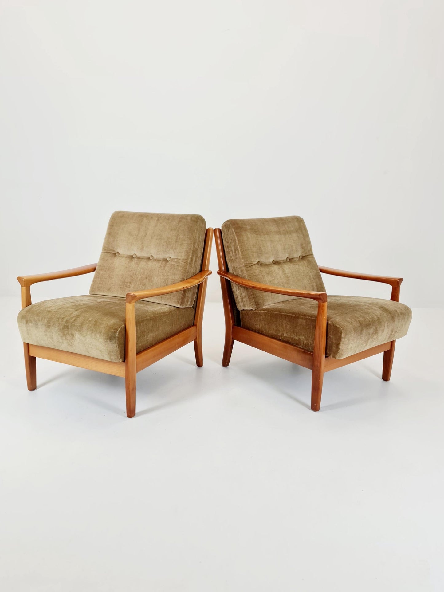 Mid-century pair of German lounge armchair, 1960s