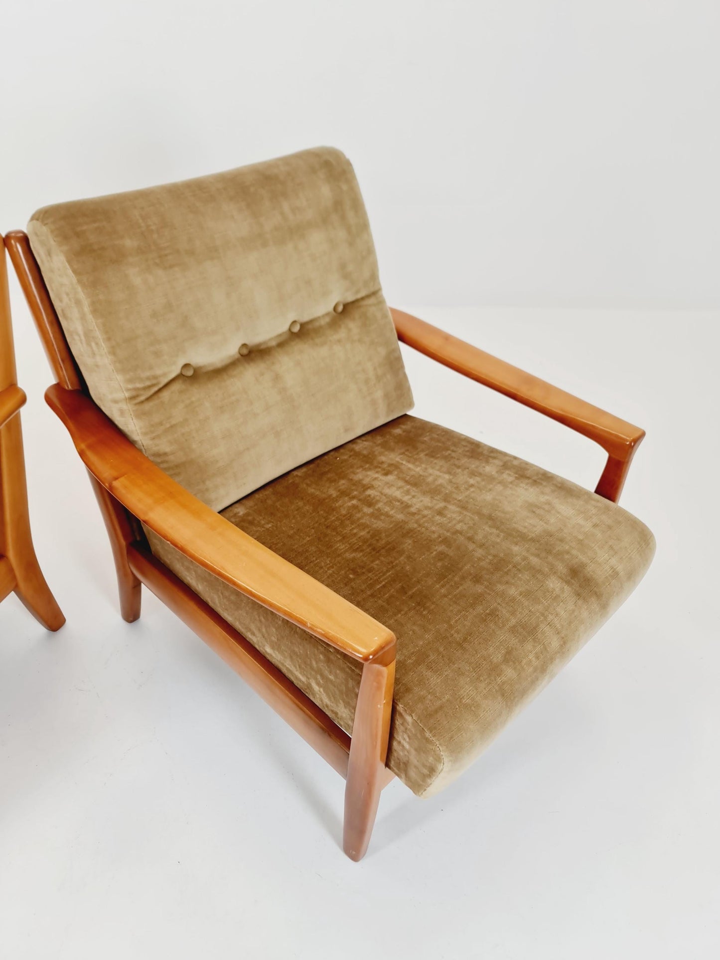 Mid-century pair of German lounge armchair, 1960s