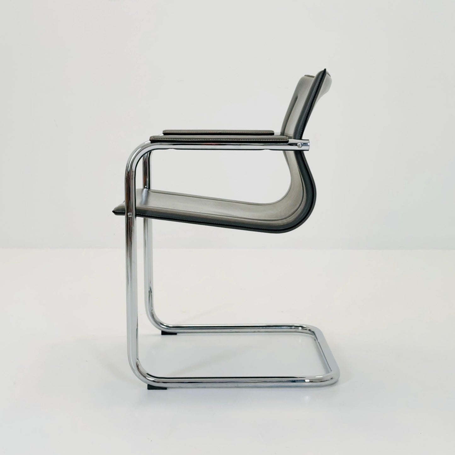 Mid century Italian Cantilever MG15 leather Armchair by Matteo Grassi, 1970s