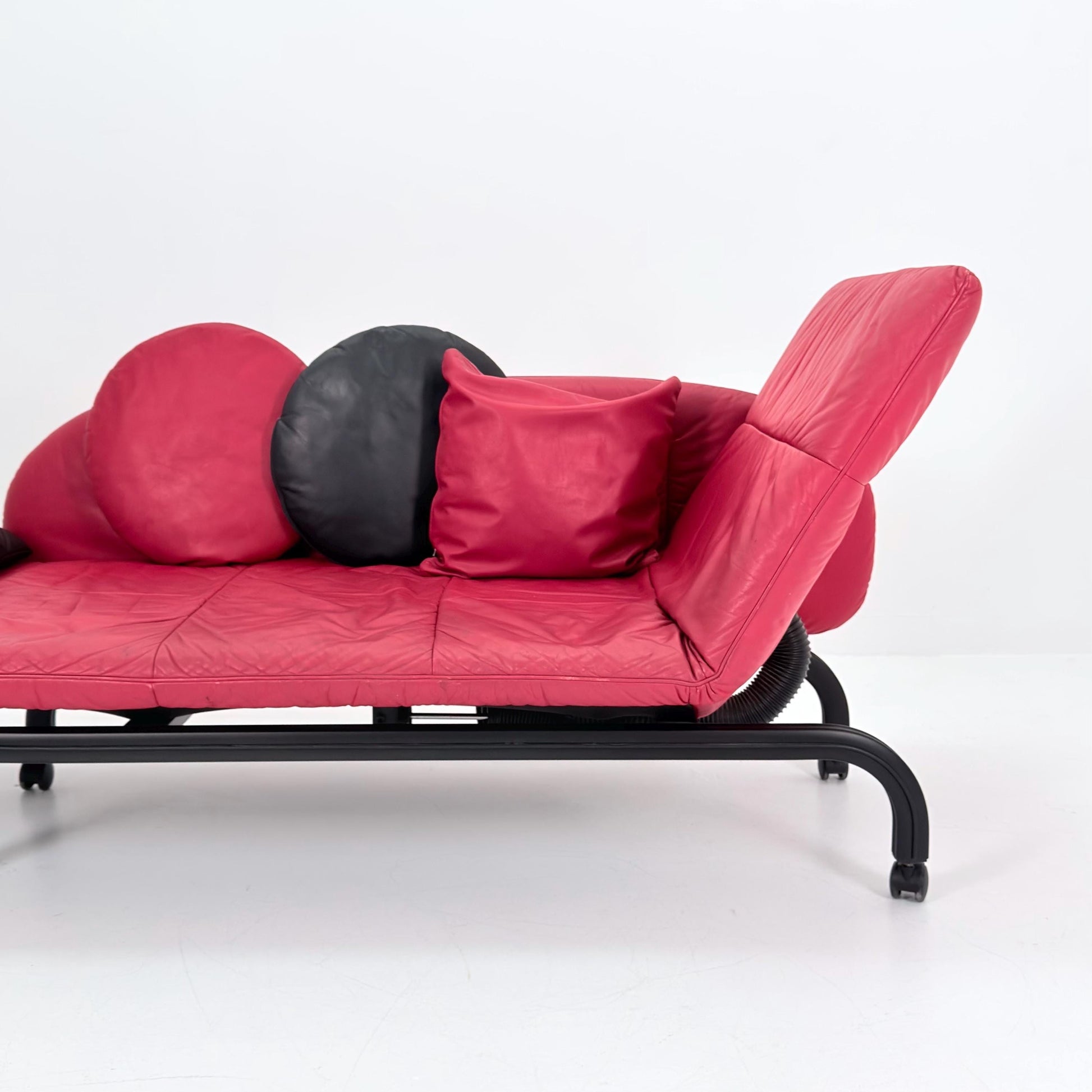 Rare Mid century Interprofil “BEO” Adjustable Chaise Lounge / Daybed by Toshiyuki Kita – 1980s