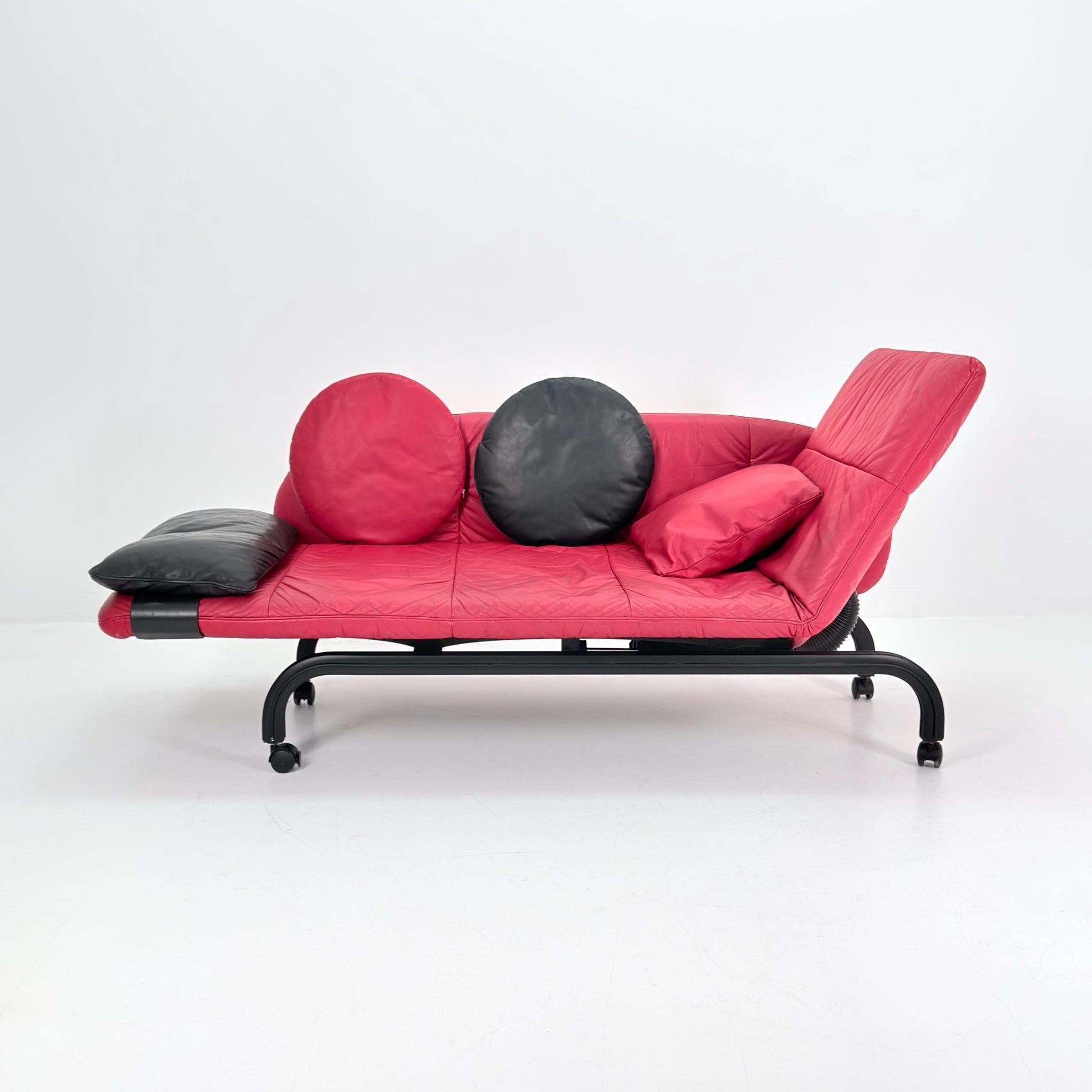 Rare Mid century Interprofil “BEO” Adjustable Chaise Lounge / Daybed by Toshiyuki Kita – 1980s