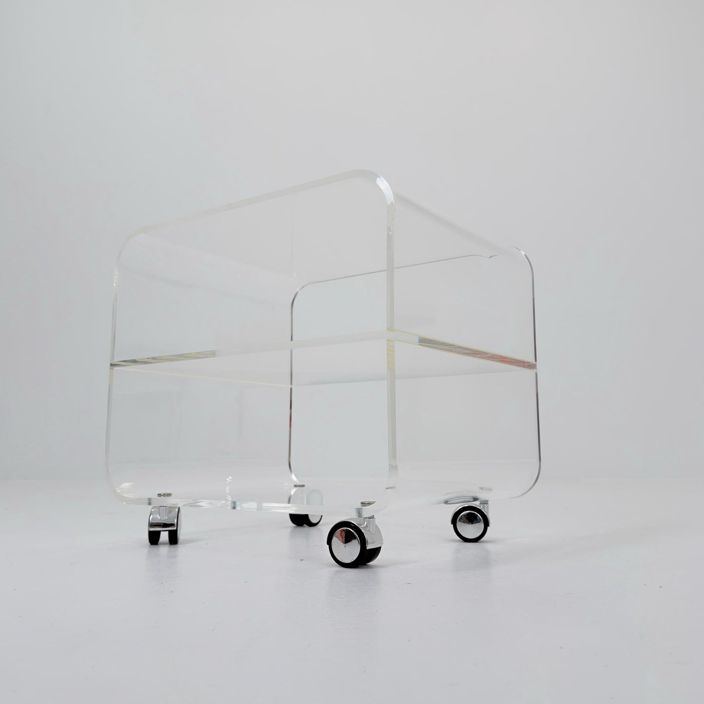 Space age Plexiglass Trolley-side table by Michel Dumas for Roche Bobois 1970s