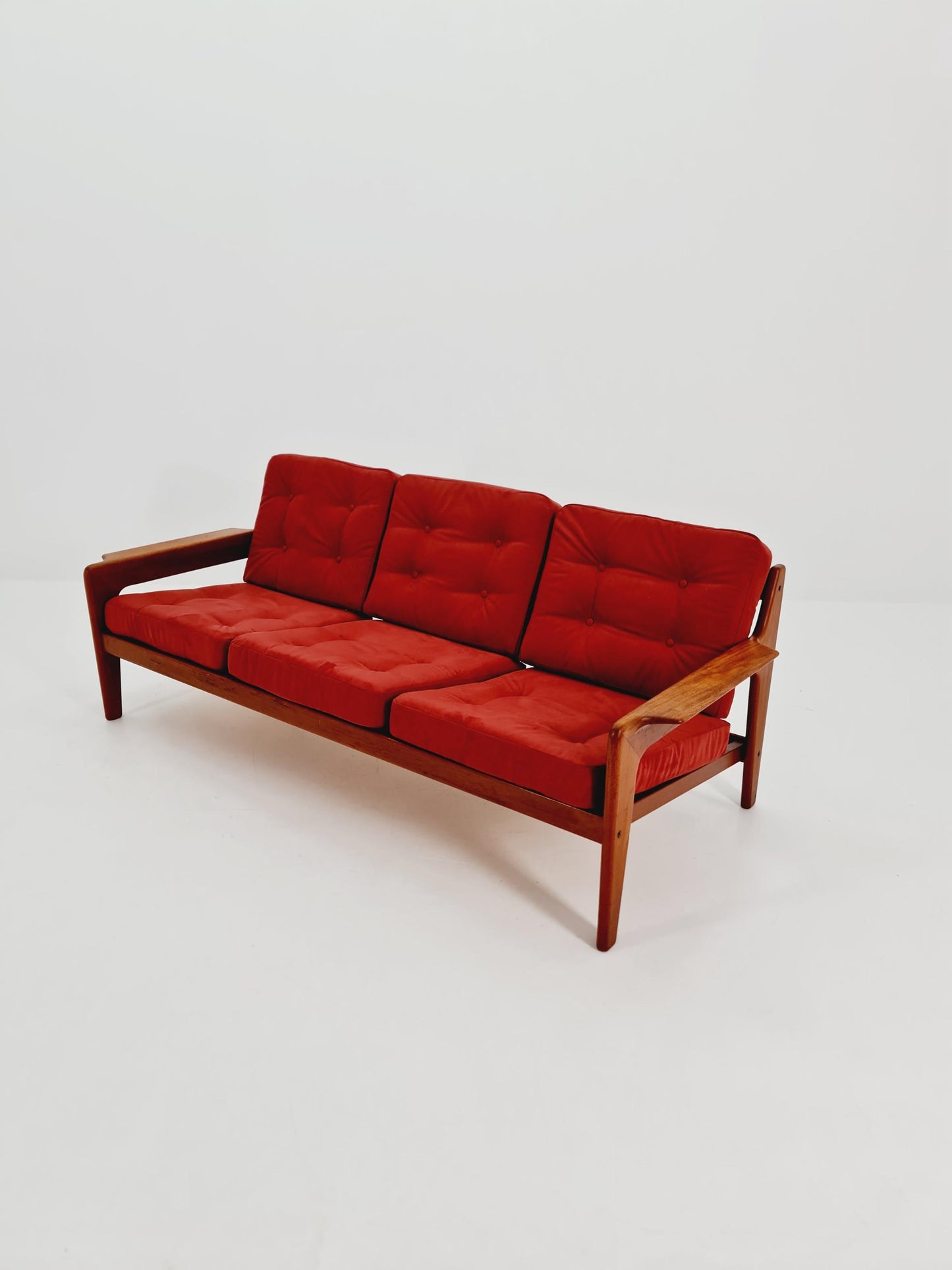 Mid century easy lounge couch by Arne Wahl Iversen for komfort teak , 1960s