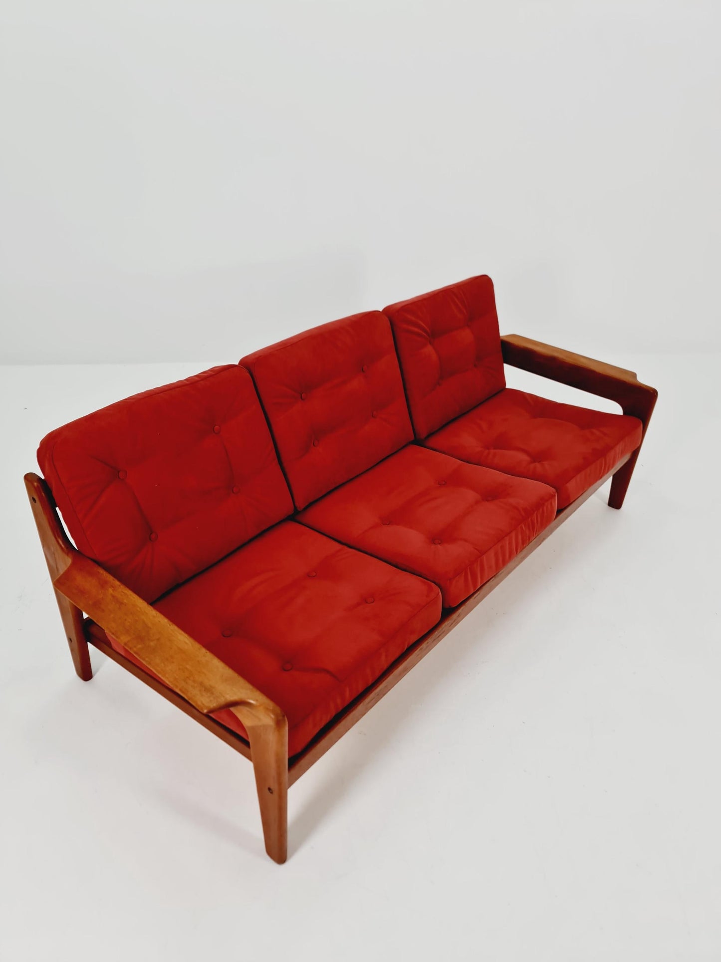 Mid century easy lounge couch by Arne Wahl Iversen for komfort teak , 1960s