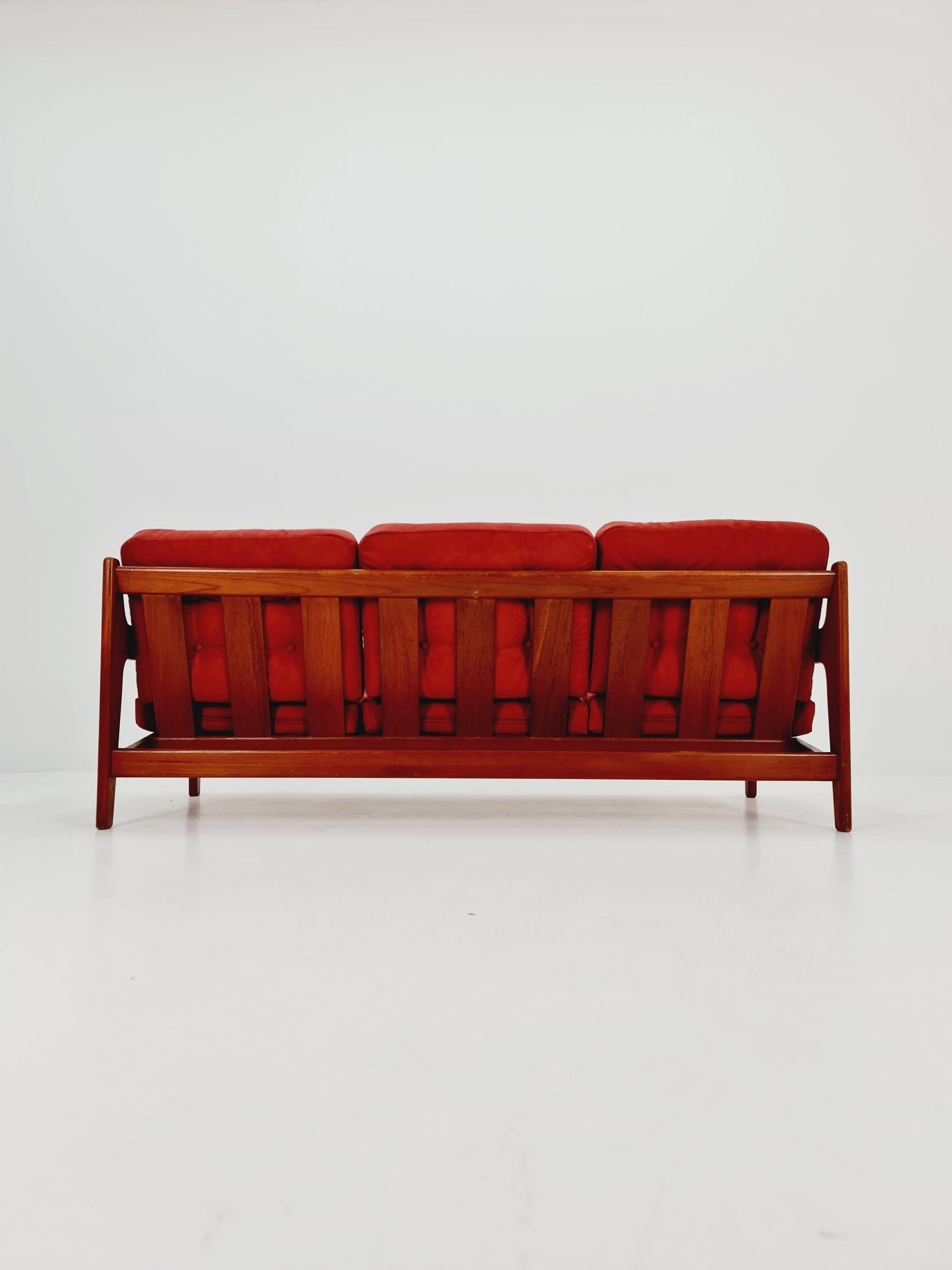 Mid century easy lounge couch by Arne Wahl Iversen for komfort teak , 1960s