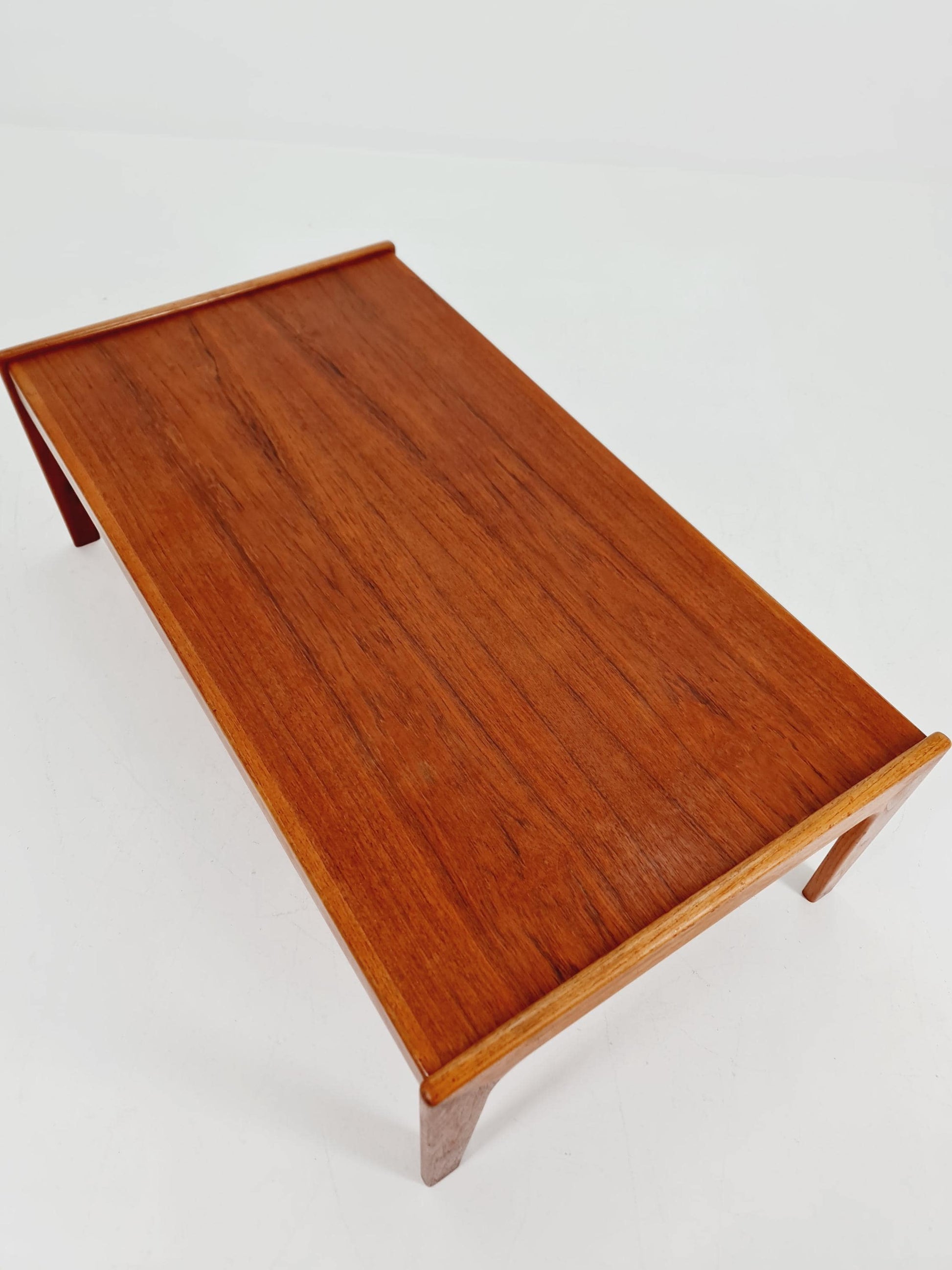 Danish Coffee Table by Arne Wahl Iversen for Komfort Møbelfabrik, 1960s